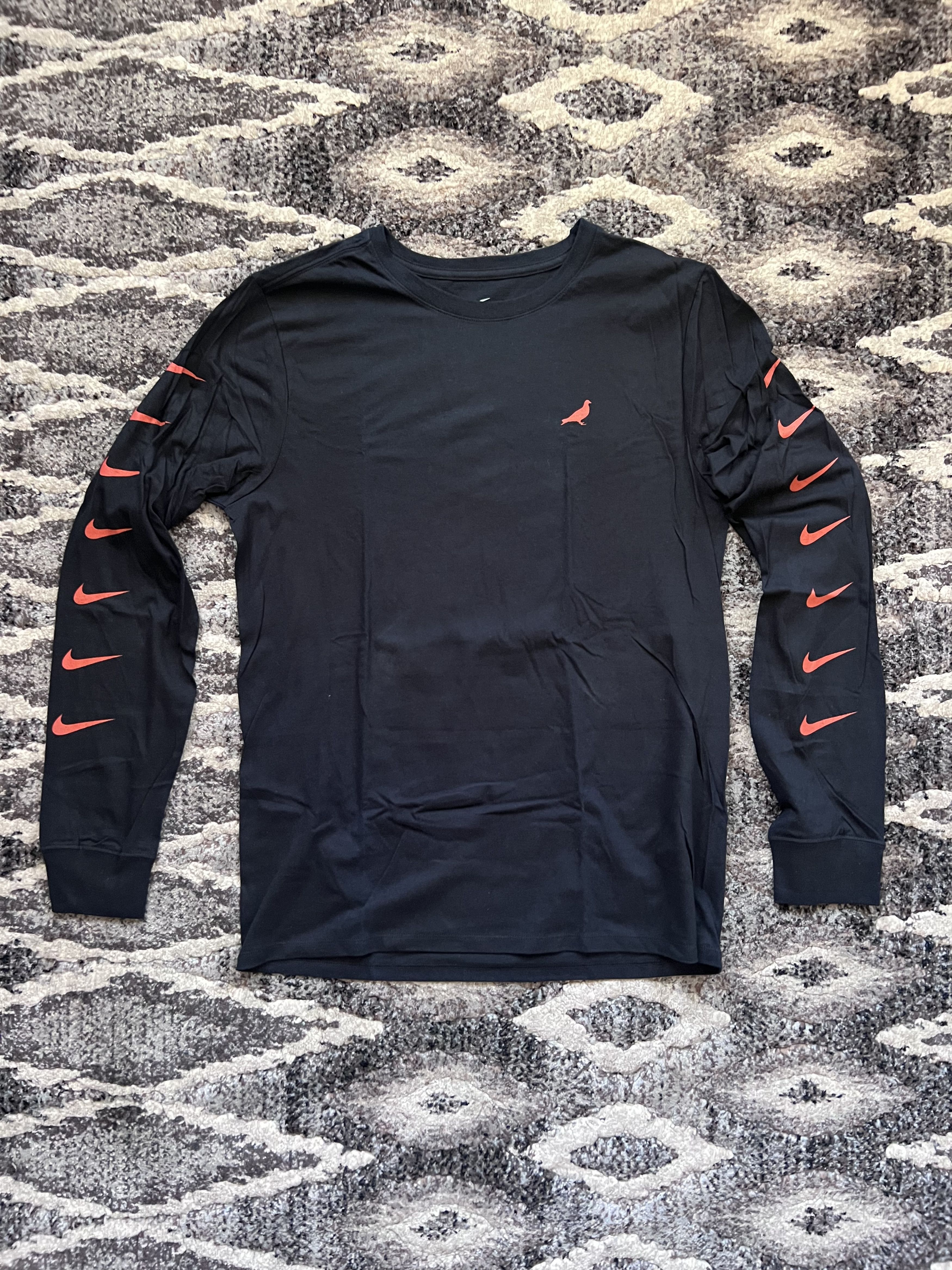 Nike Nike SB x Staple Pigeon Long Sleeve T-Shirt Size US M / EU 48-50 / 2 - 1 Thumbnail