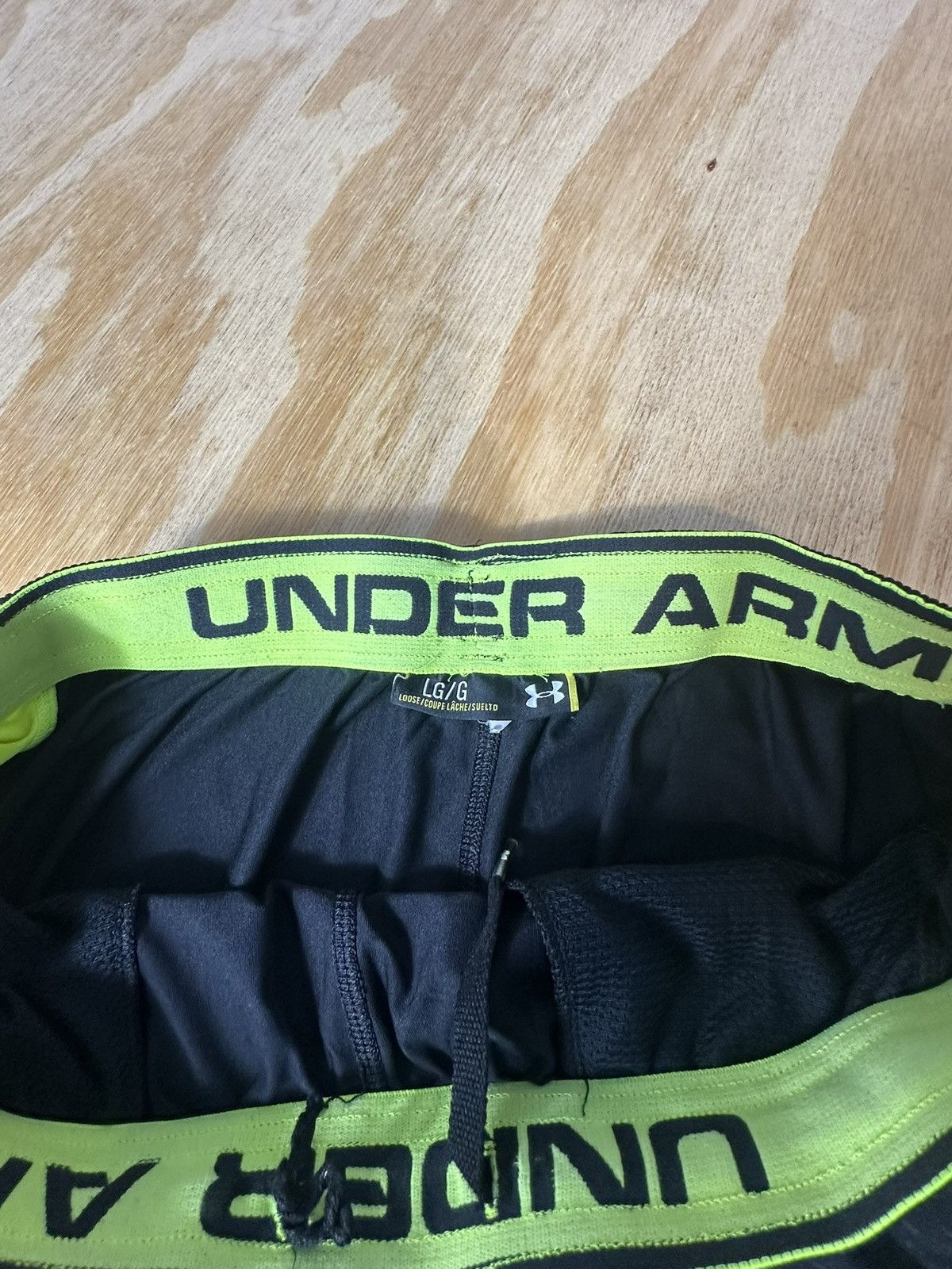 Under Armour Under Armour Black Green Gym Shorts Athletic Size Large Size US 34 / EU 50 - 3 Thumbnail