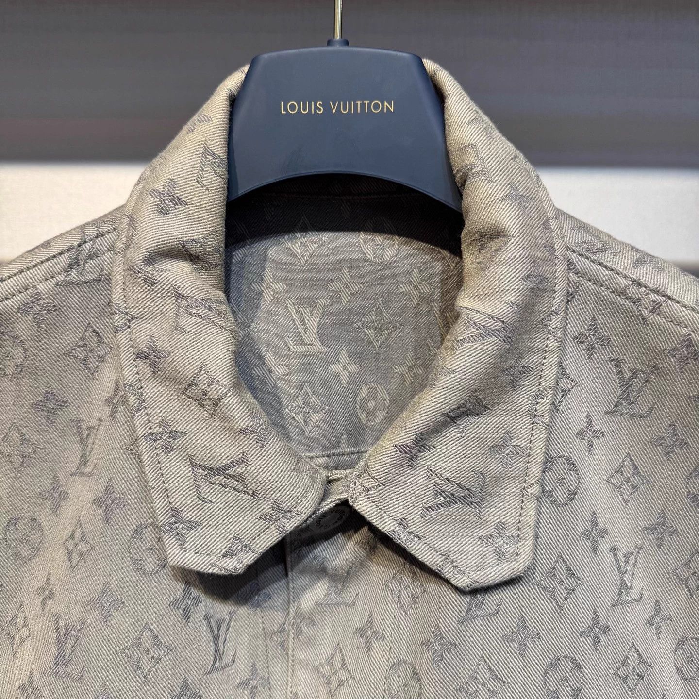 Louis Vuitton Louis Vuitton Gray Monogram Denim Jacket 52 New Size US L / EU 52-54 / 3 - 2 Thumbnail