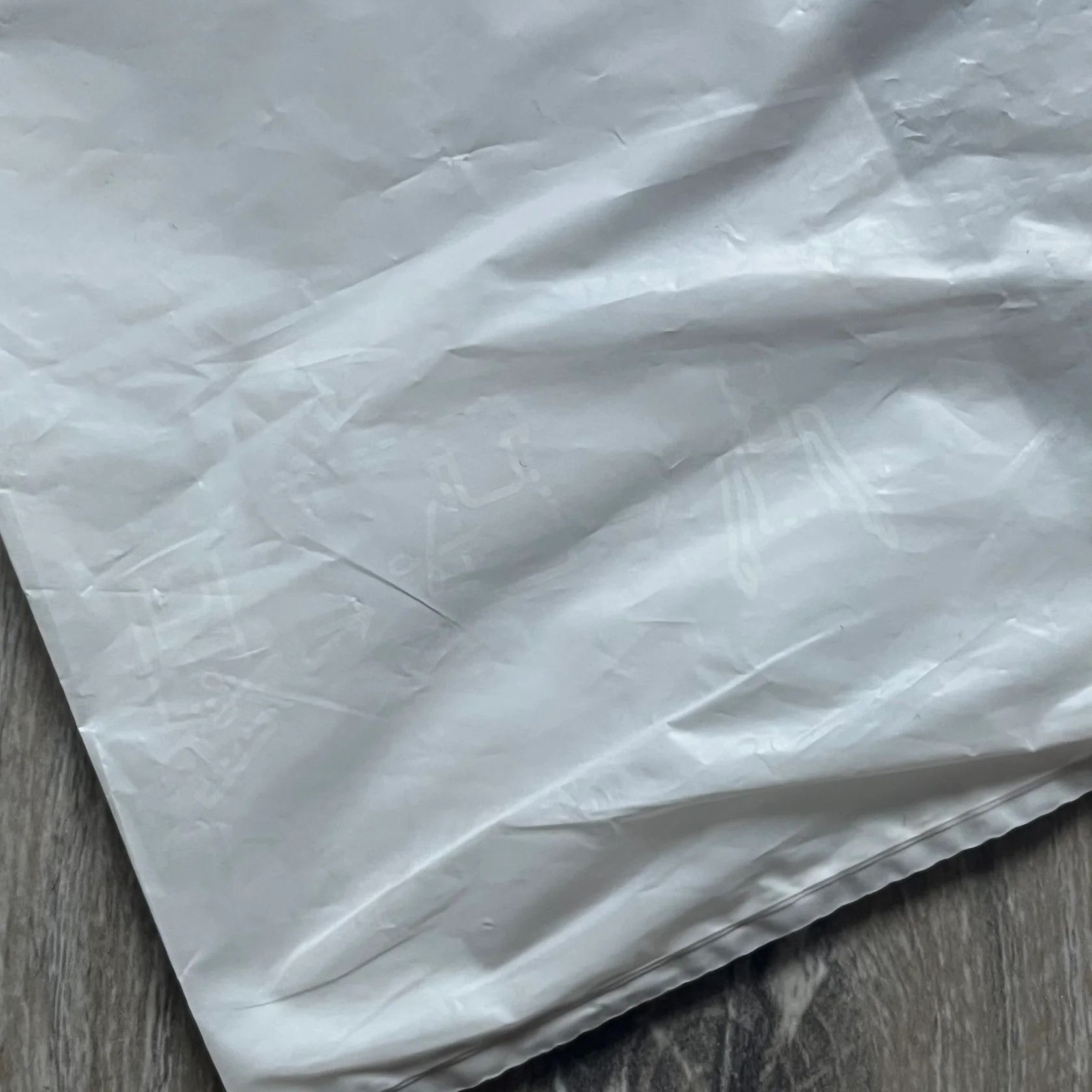 H&M × Maison Margiela Maison Margiela x H&M Plastic Bag Size ONE SIZE - 4 Thumbnail