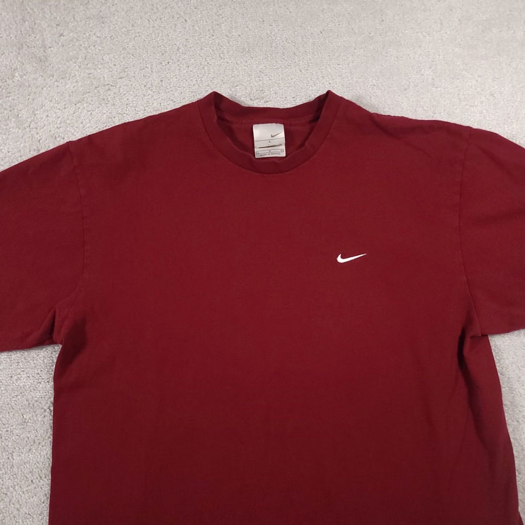Nike VINTAGE Nike Shirt Men Large Red Embroidery Swoosh Crew Neck Y2K 2000s Streetwear Mens Blox Size US L / EU 52-54 / 3 - 3 Thumbnail