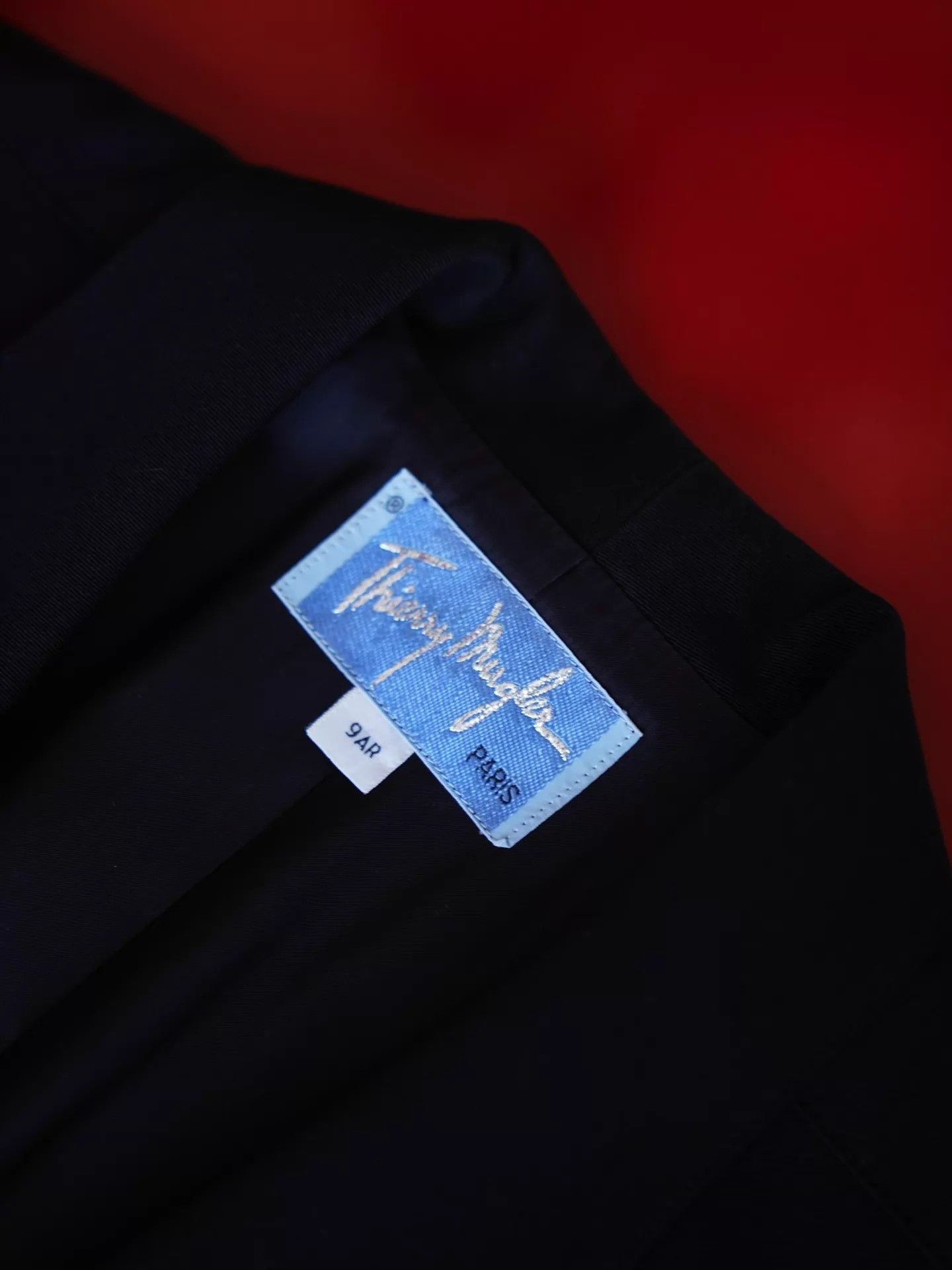 Thierry Mugler Thierry Mugler vintage black wool waist-tie blazer Size S / US 4 / IT 40 - 5 Thumbnail