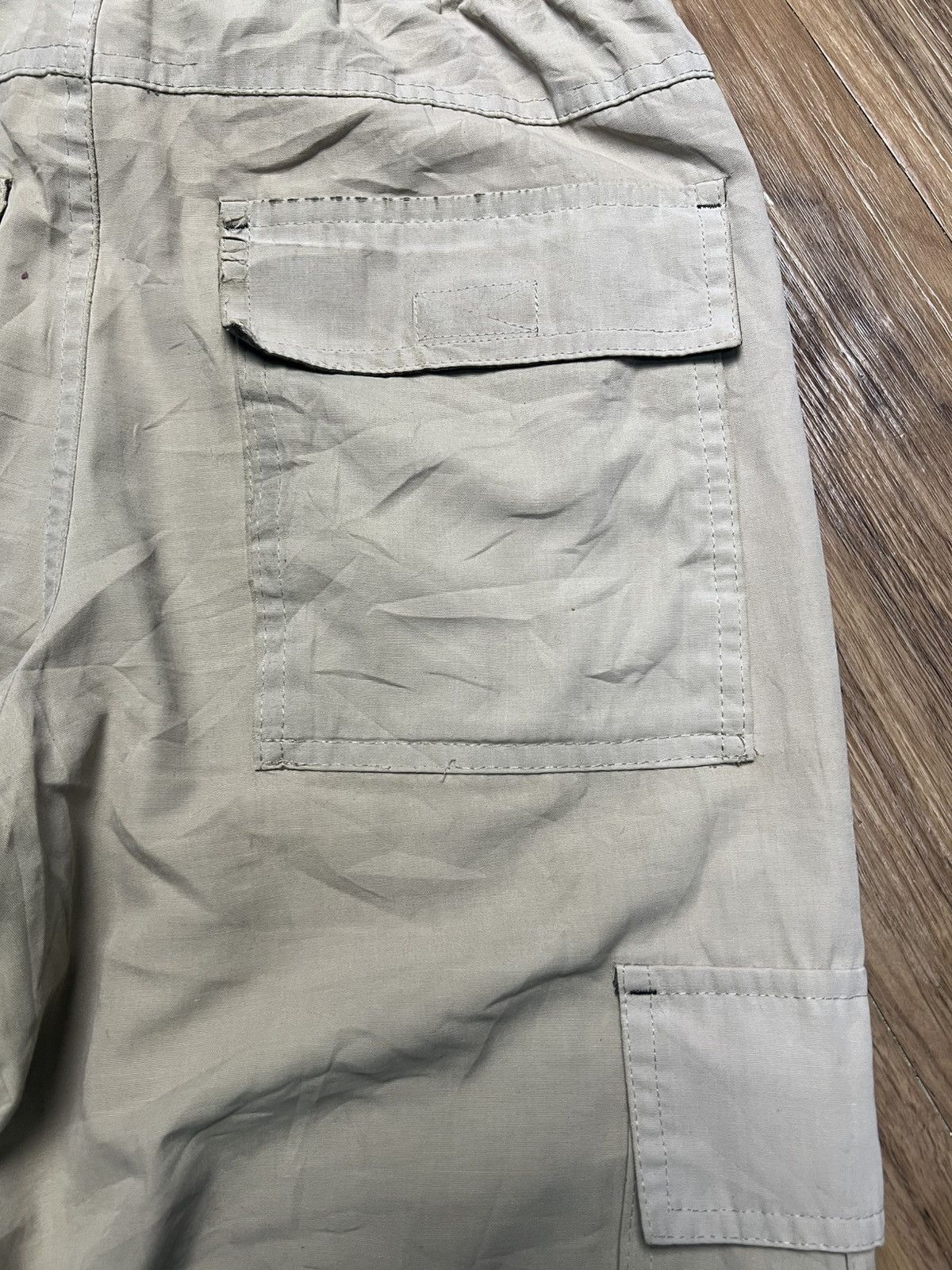 If Six Was Nine Khaki Baggy Cargo Pants with Gothic Print & Skull Patch (40) Size US 27 - 16 Thumbnail