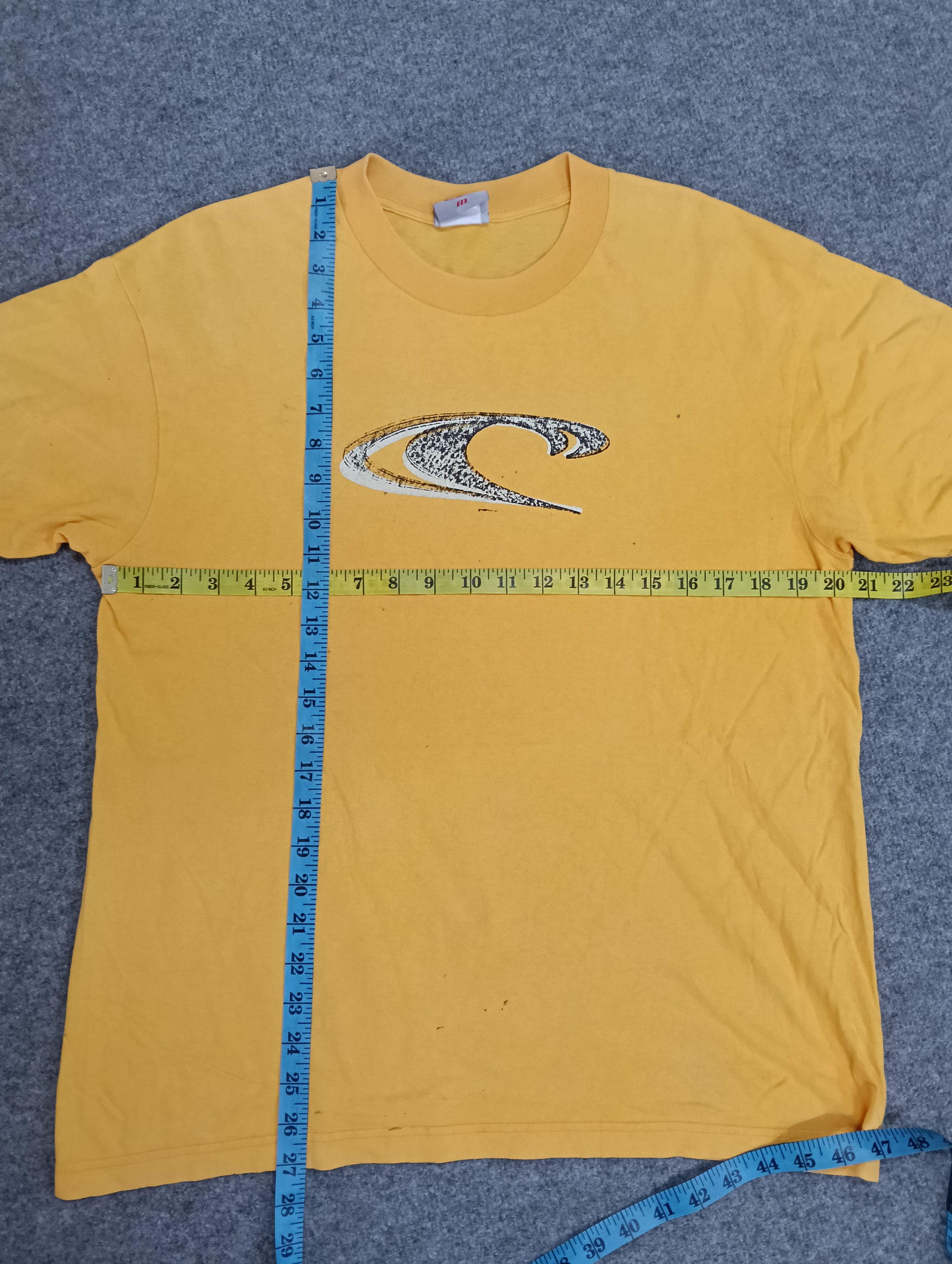 O'Neill Vintage O'Neil yellow Tshirt. Size US M / EU 48-50 / 2 - 2 Thumbnail