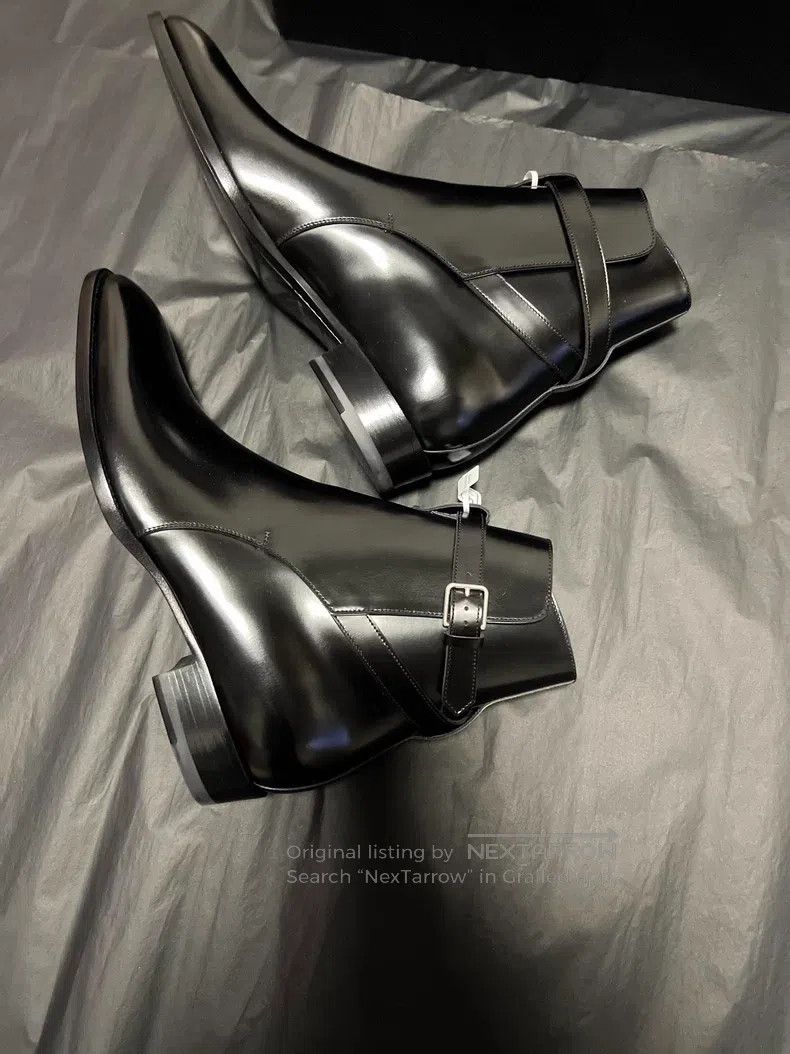 Saint Laurent Paris Black Buckle Chelsea Boots display picture 1