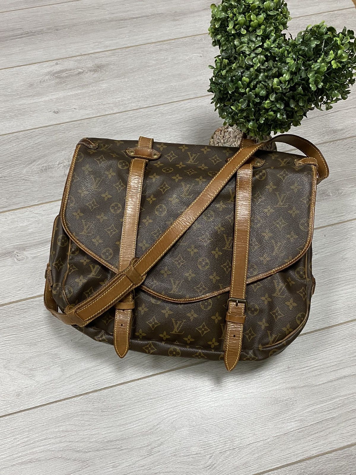 Louis Vuitton Louis Vuitton saumur crossbody bag LV monogram Size ONE SIZE - 1 Thumbnail