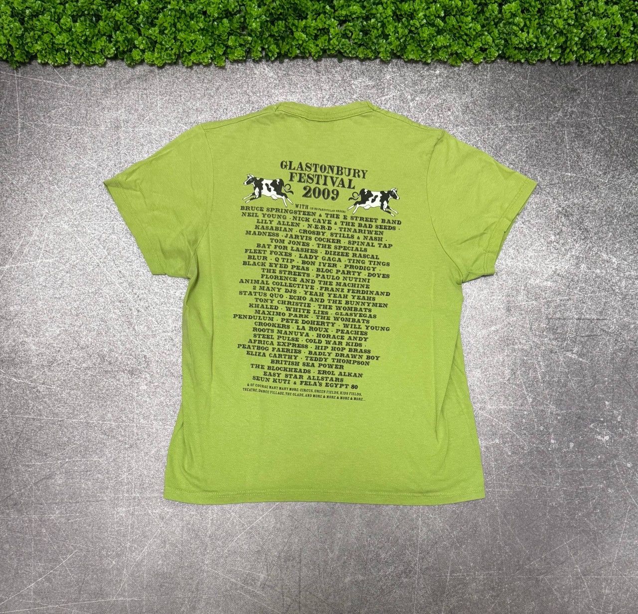 Band Tees Vintage 2009 Glastonbury Festival Shirt Rock Music Band y2k Size US M / EU 48-50 / 2 - 2 Thumbnail