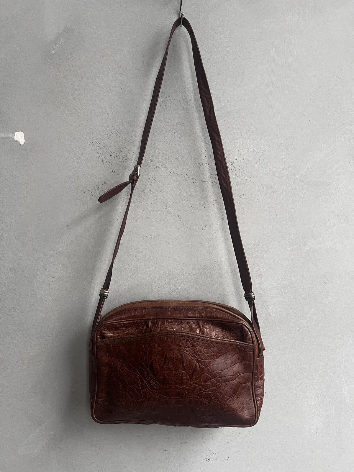 KMRii Rare kmrii style crocodile leather messenger bag hype y2k Size ONE SIZE - 1 Thumbnail