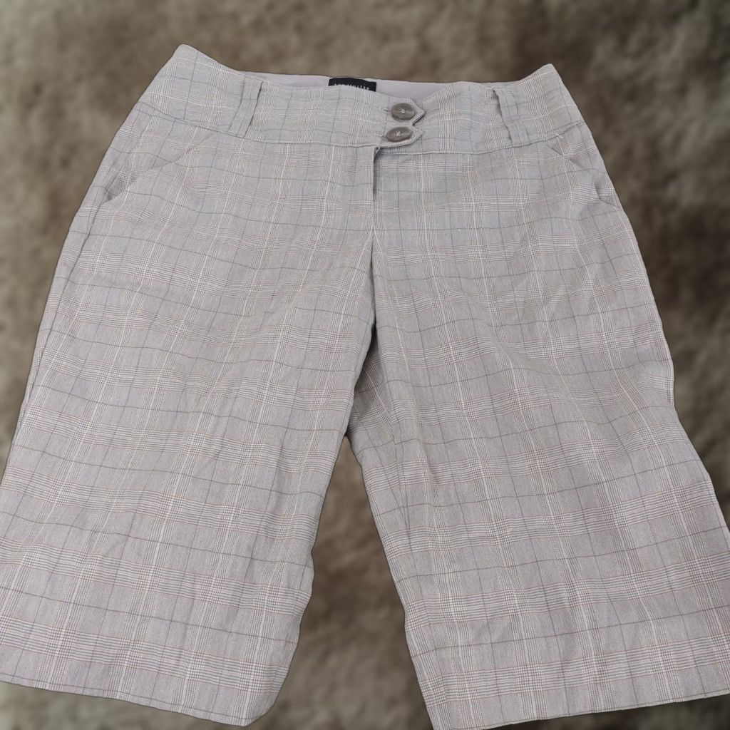 Vintage Vintage The Limited Cassidy Fit Flat Front Plaid Chino Shorts Women’s Size 6 Size 28" / US 6 / IT 42 - 1 Thumbnail