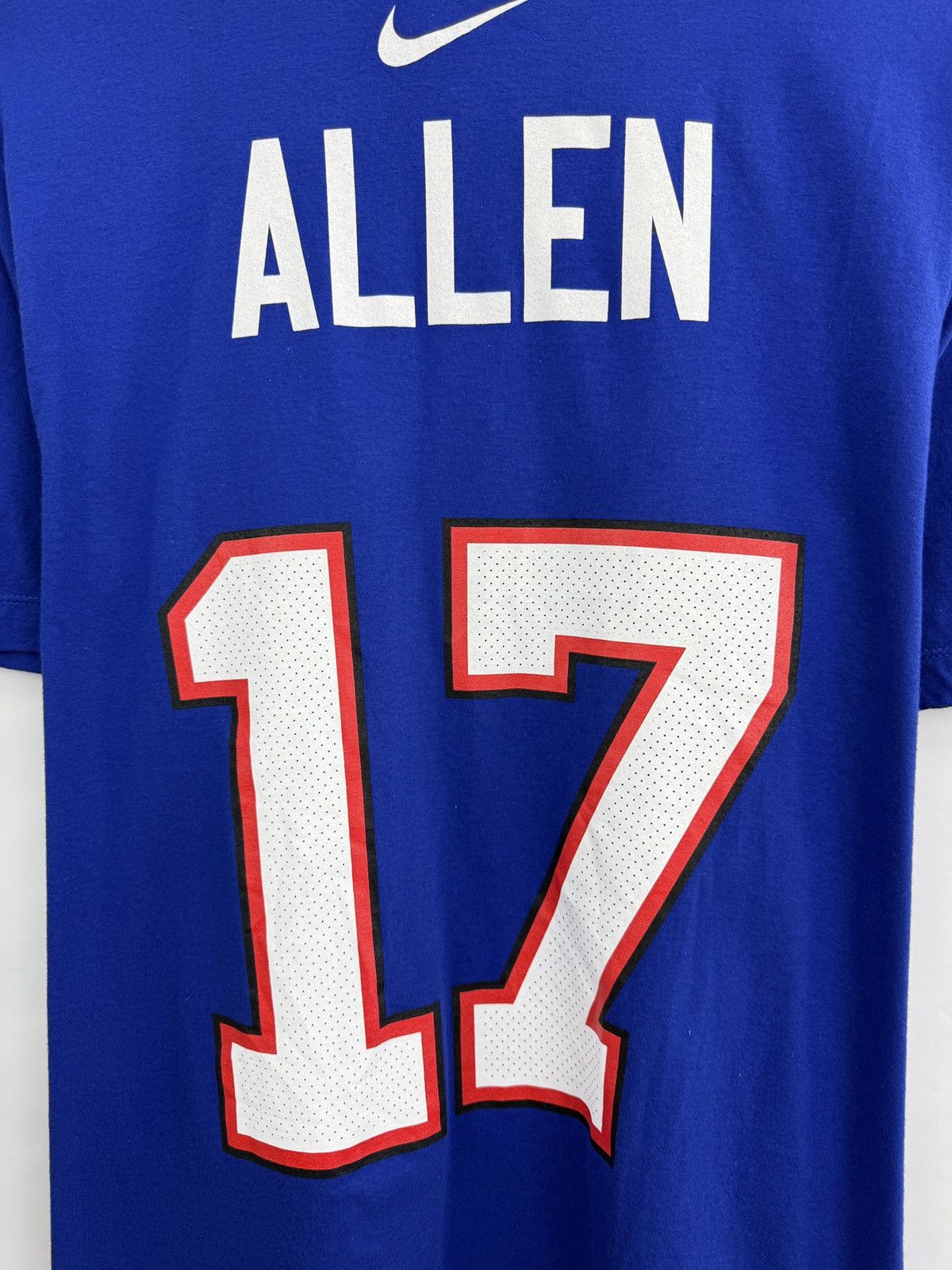 Nike 🏈🇺🇸 Nike Josh Allen Buffalo Bills #17 NFL Football T-Shirt Size US M / EU 48-50 / 2 - 10 Thumbnail