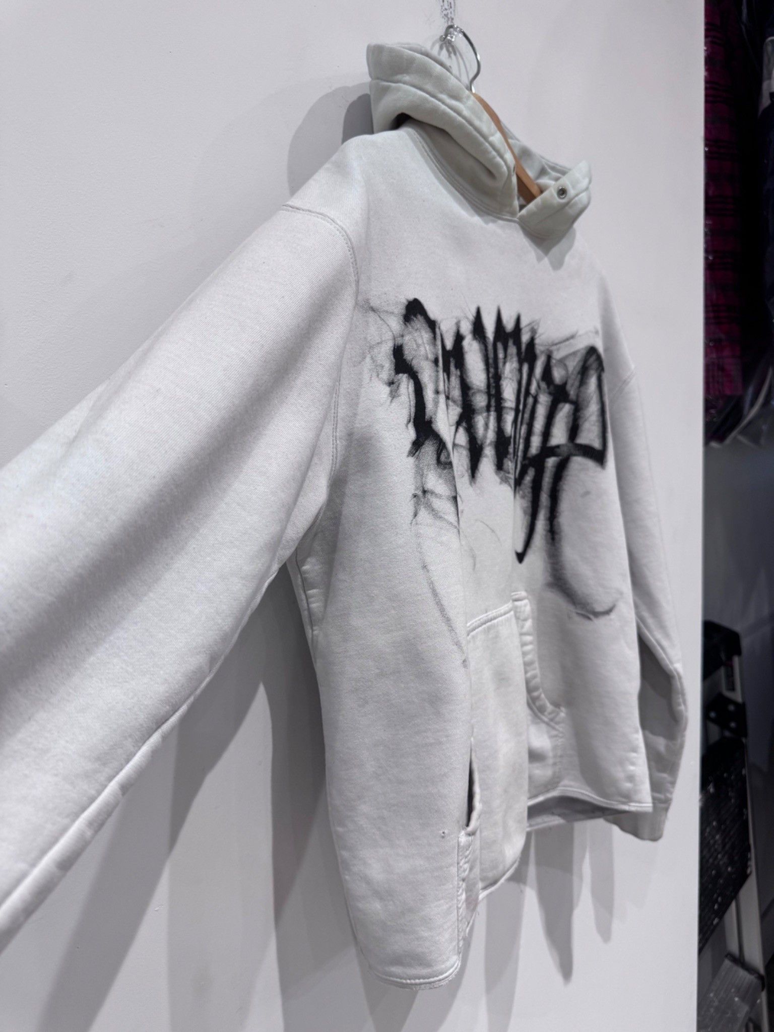 Revenge Revenge Smoke Logo Hoodie White Size US M / EU 48-50 / 2 - 6 Thumbnail