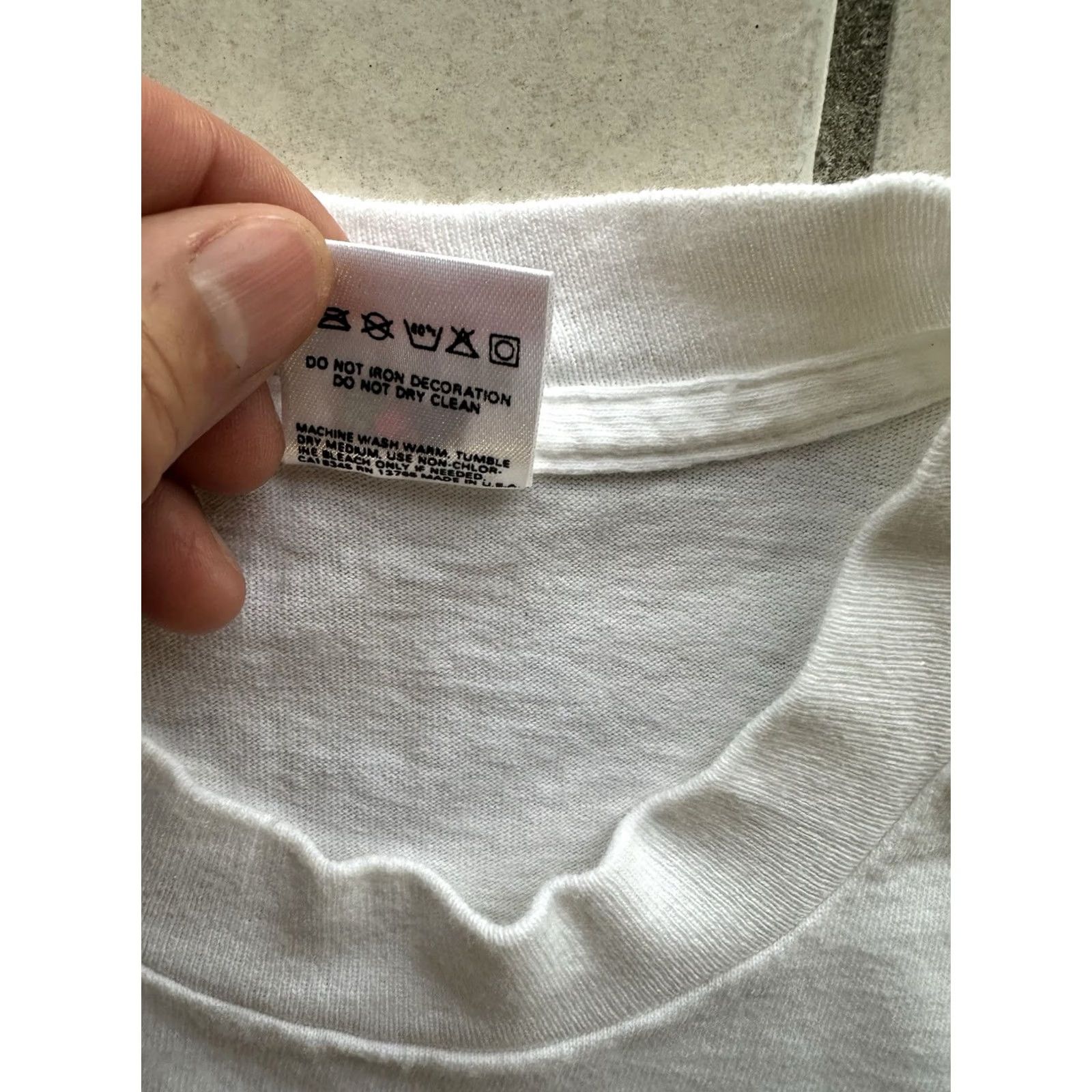 Fruit Of The Loom VINTAGE Clinton Gore T Shirt Mens 90s 1993 Presidential Inauguration White Cotton Short Sleeve Crew Neck Graphic Print Size M Size US M / EU 48-50 / 2 - 5 Thumbnail