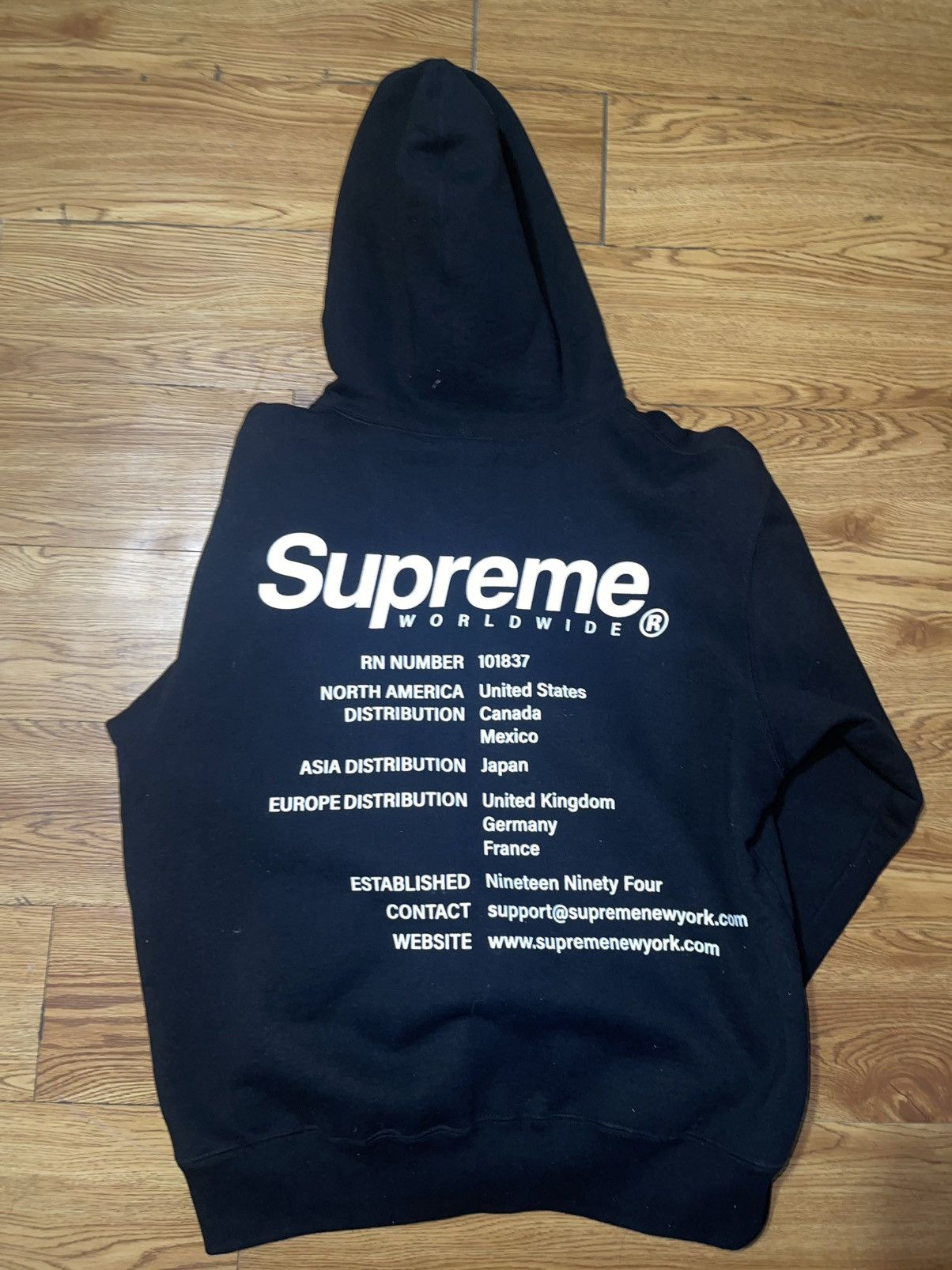 Supreme Worldwide Hooded Sweatshirt Black SS23