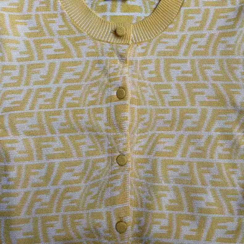 Fendi Fendi Casual artificial silk knit sweater Size XS / US 0-2 / IT 36-38 - 3 Thumbnail