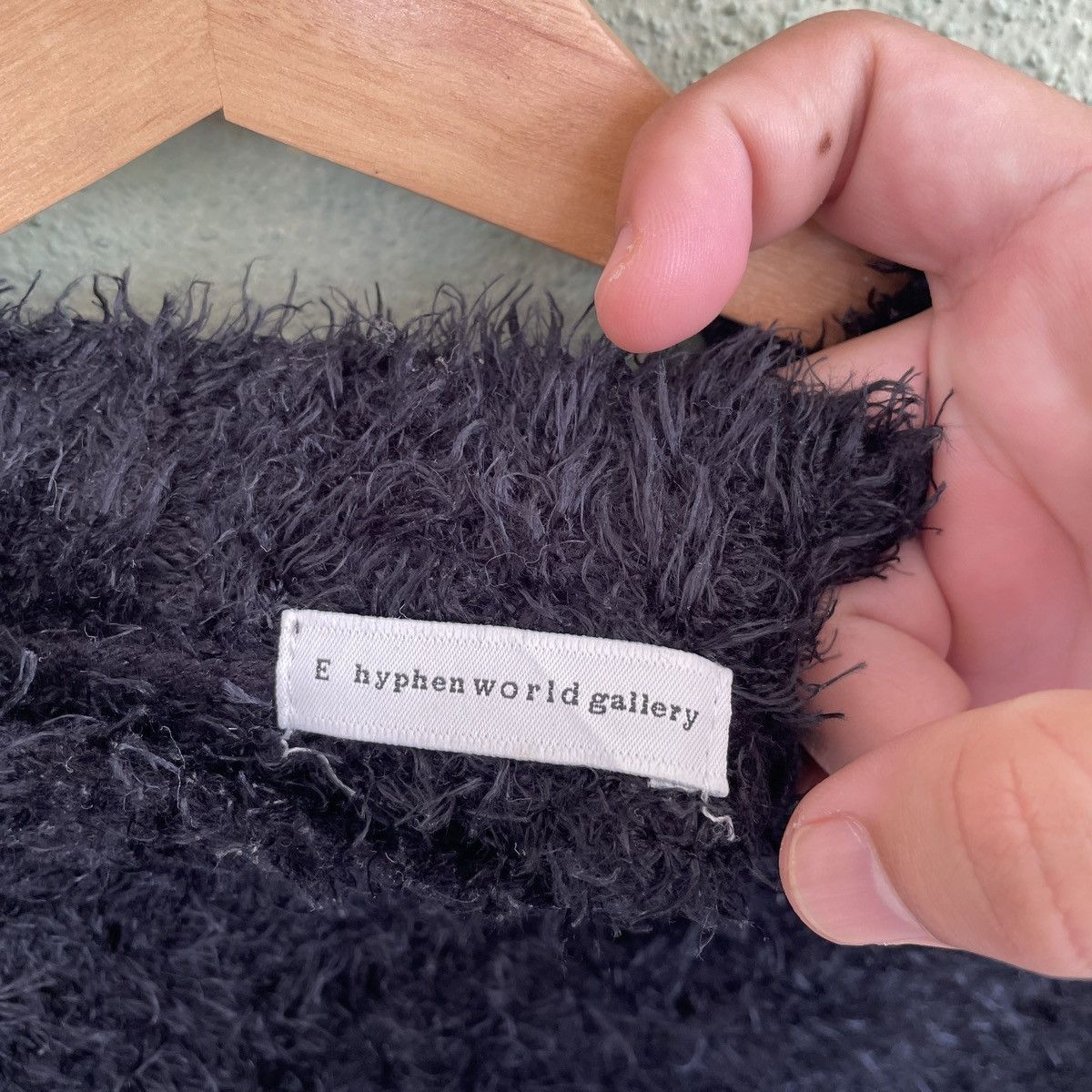 Japanese Brand Vintage Japanese Black Fur Shag Shaggy Long Knitwear Sweater Size US S / EU 44-46 / 1 - 6 Thumbnail