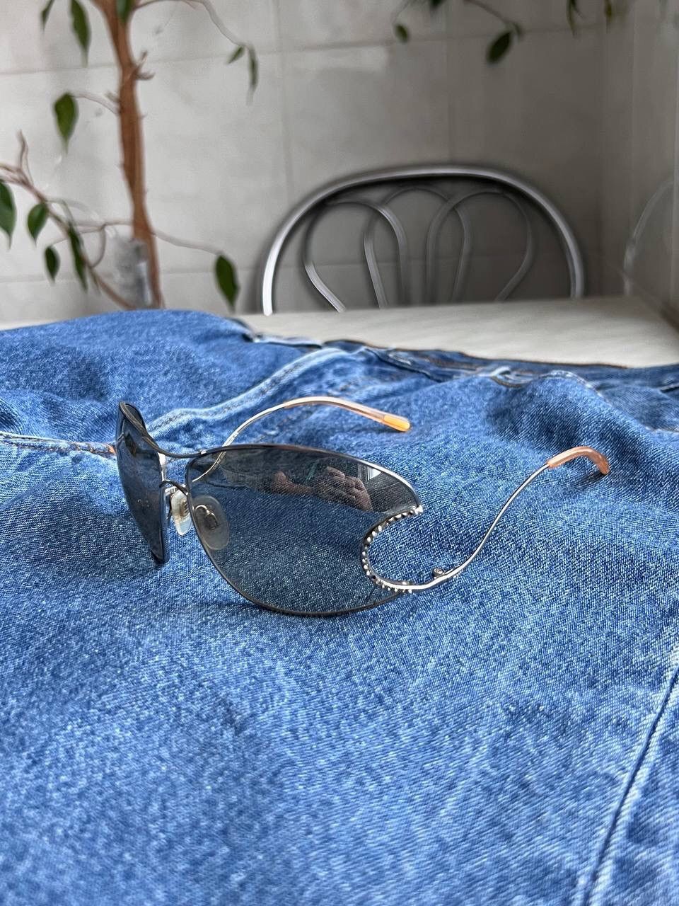 Designer × Vintage Celine Dion Futuristic Frame Vintage Sunglasses Eyewear's 00 Size ONE SIZE - 4 Thumbnail