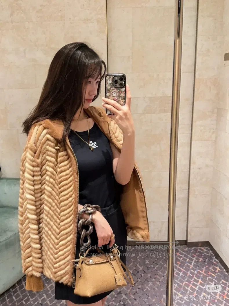 Fendi Fendi Brown and khaki color V-neck fur-trimmed coat Size XXS / US 00 / IT 34 - 9 Thumbnail