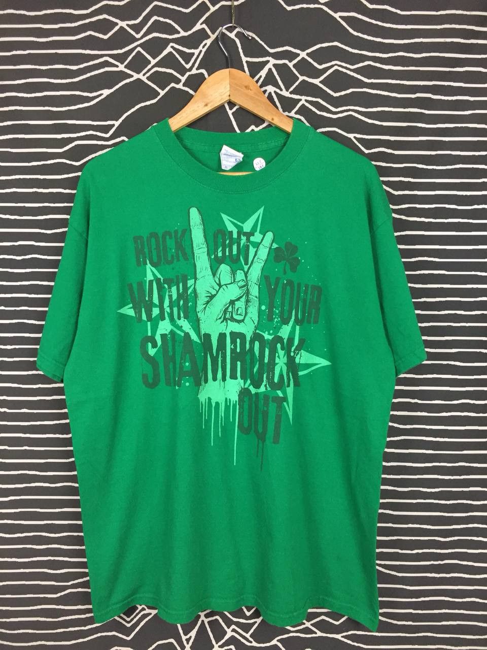 Vintage Rock Out With Your Shamrock Out St. Patty's Tee Size US XL / EU 56 / 4 - 2 Thumbnail