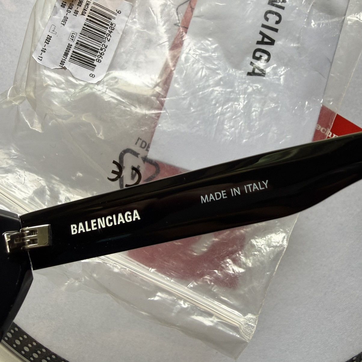 Other BB Monogram Embossed Logo Sunglasses Size ONE SIZE - 2 Thumbnail