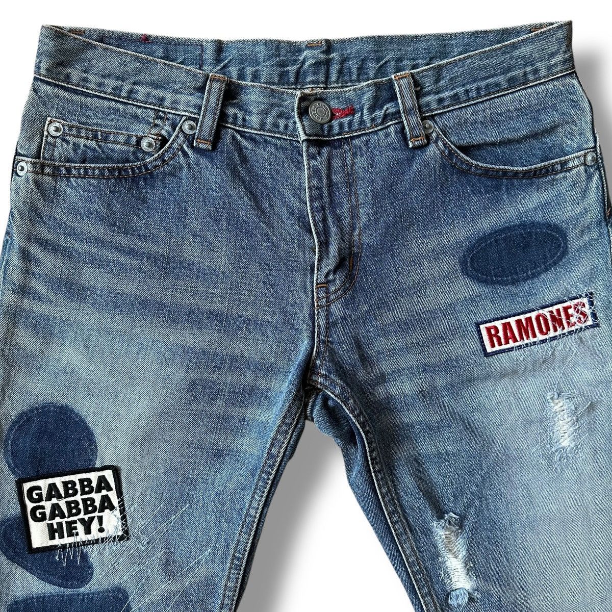 Hysteric Glamour 💸DELETE SOON💸 Hysteric Glamour Ramones Denim Shorts Size US 29 - 3 Thumbnail