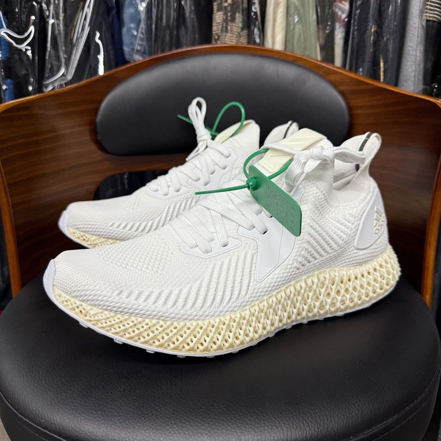Adidas Adidas White Lowtop Sneakers 11 Men Size US 11 / EU 44 - 1 Thumbnail