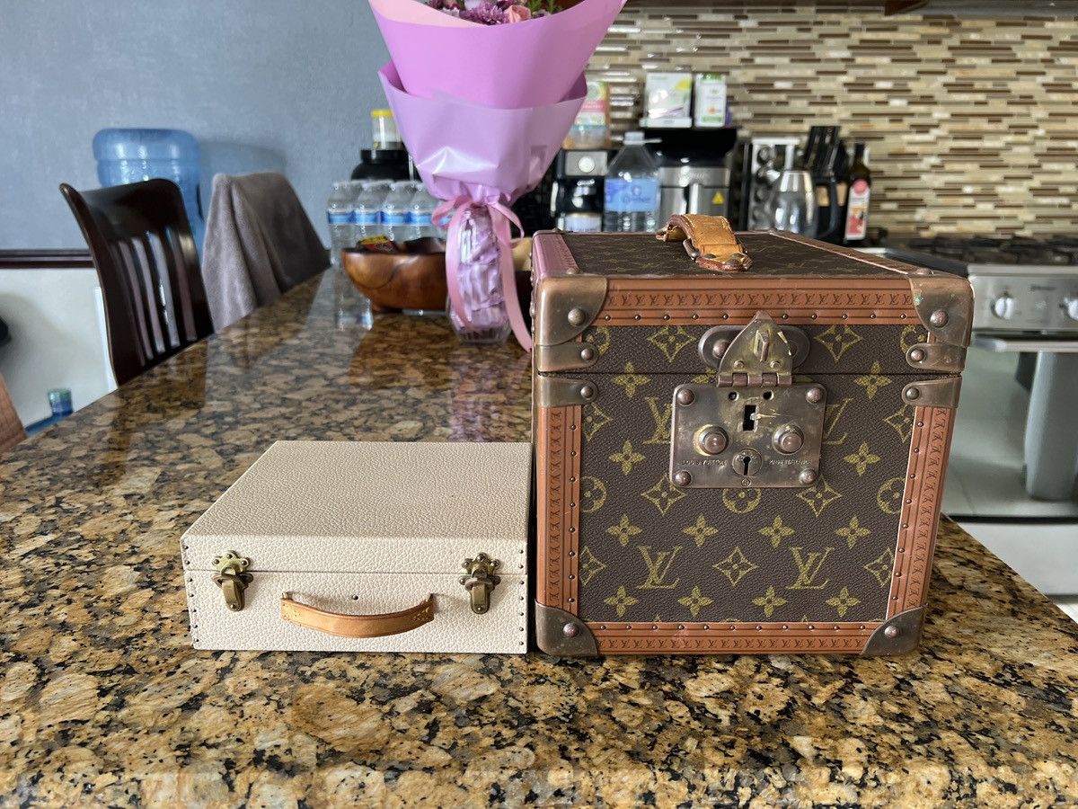 Louis Vuitton Monogram m21828 boite-flacons cosmétics box Size ONE SIZE - 1 Thumbnail
