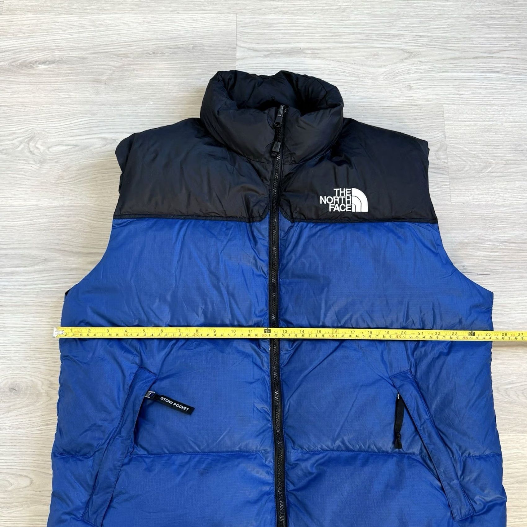 The North Face VINTAGE The North Face Nuptse 700 Down Vest XL Blue 90s Puffer Men Mens Size US XL / EU 56 / 4 - 4 Thumbnail