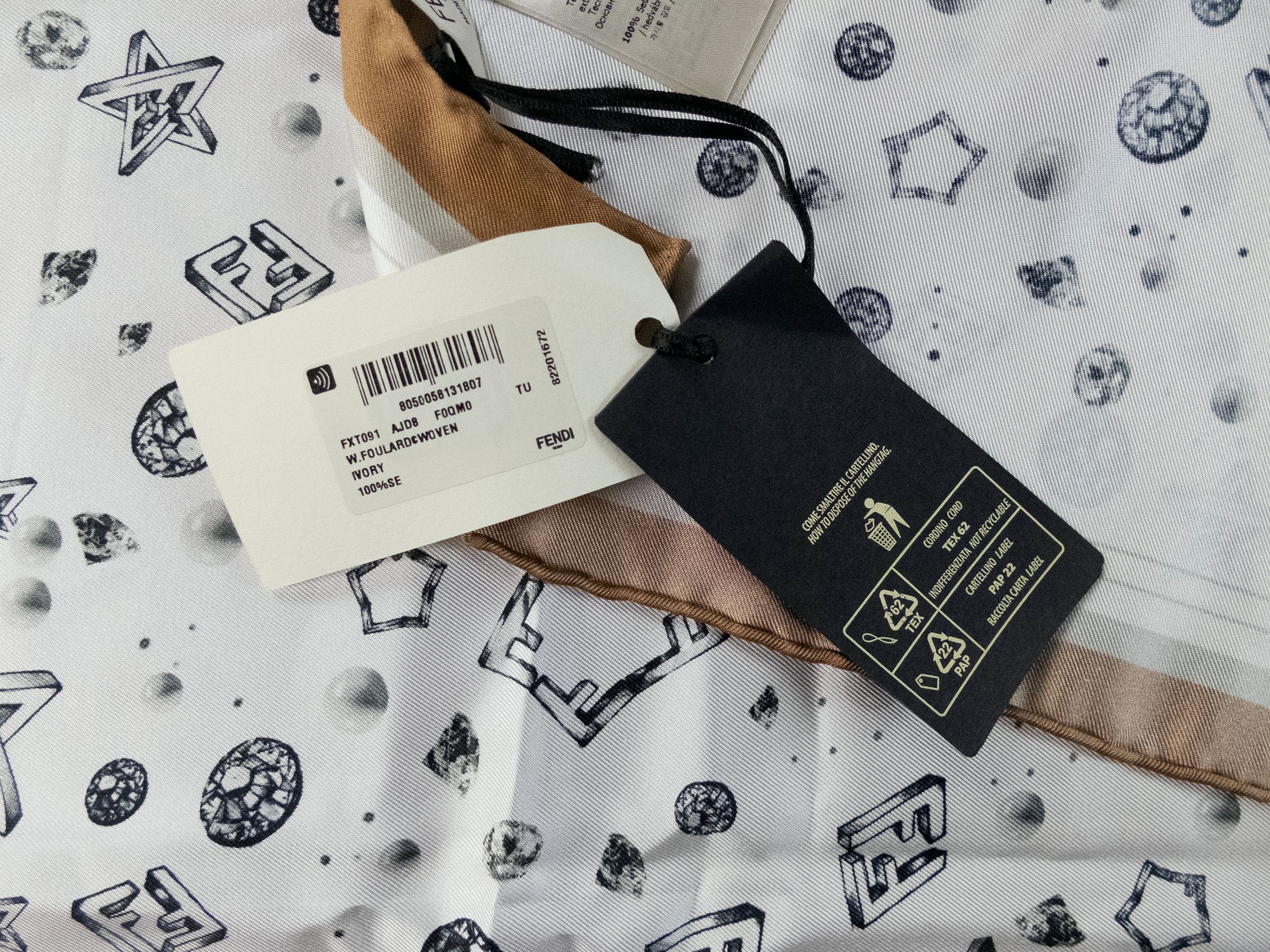 Fendi FENDI white stars and FF logo print silk scarf foulard Size ONE SIZE - 7 Thumbnail