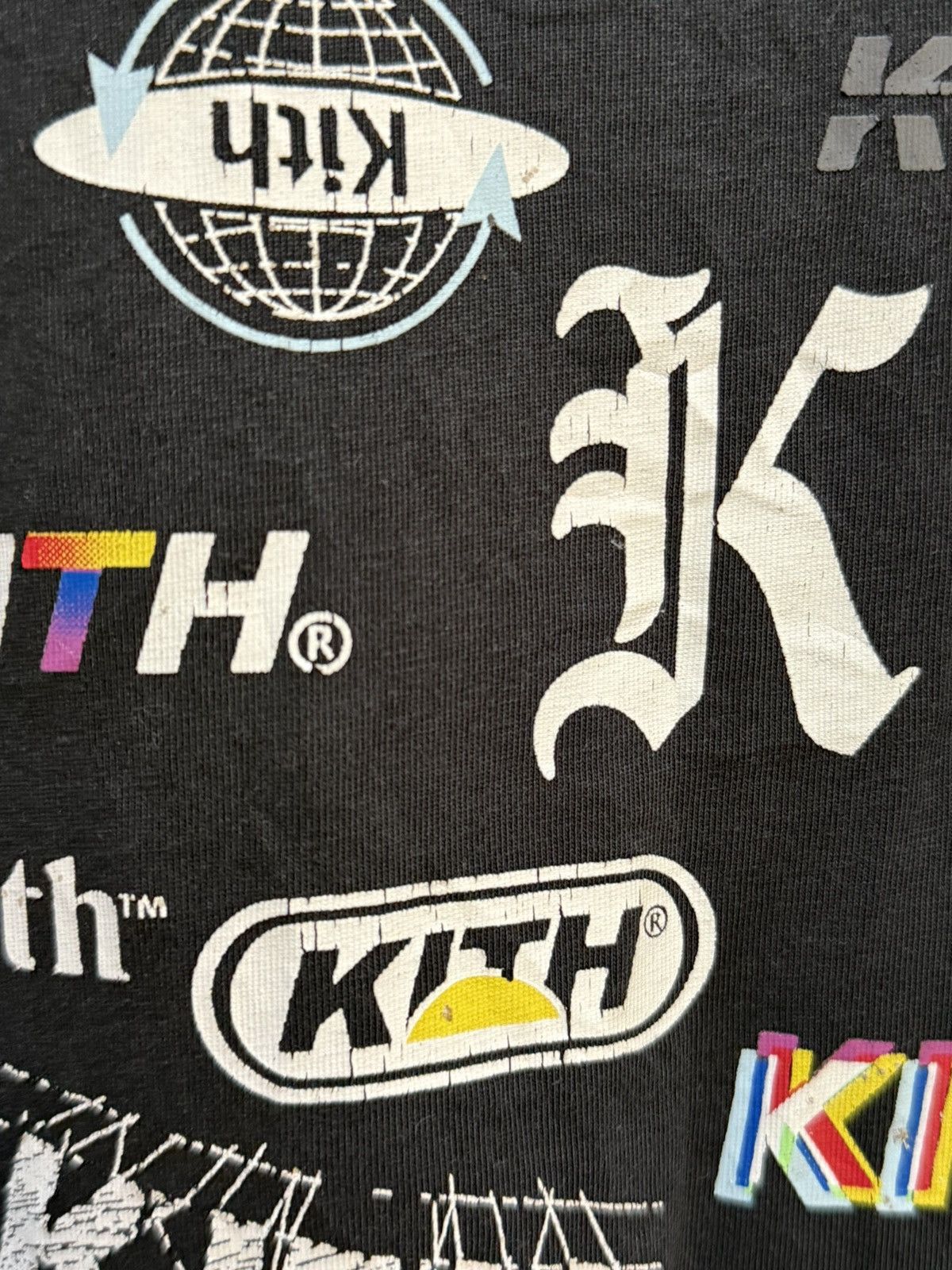 Kith Thrashed Kith All Logo Sun Faded Tee Size US M / EU 48-50 / 2 - 7 Thumbnail