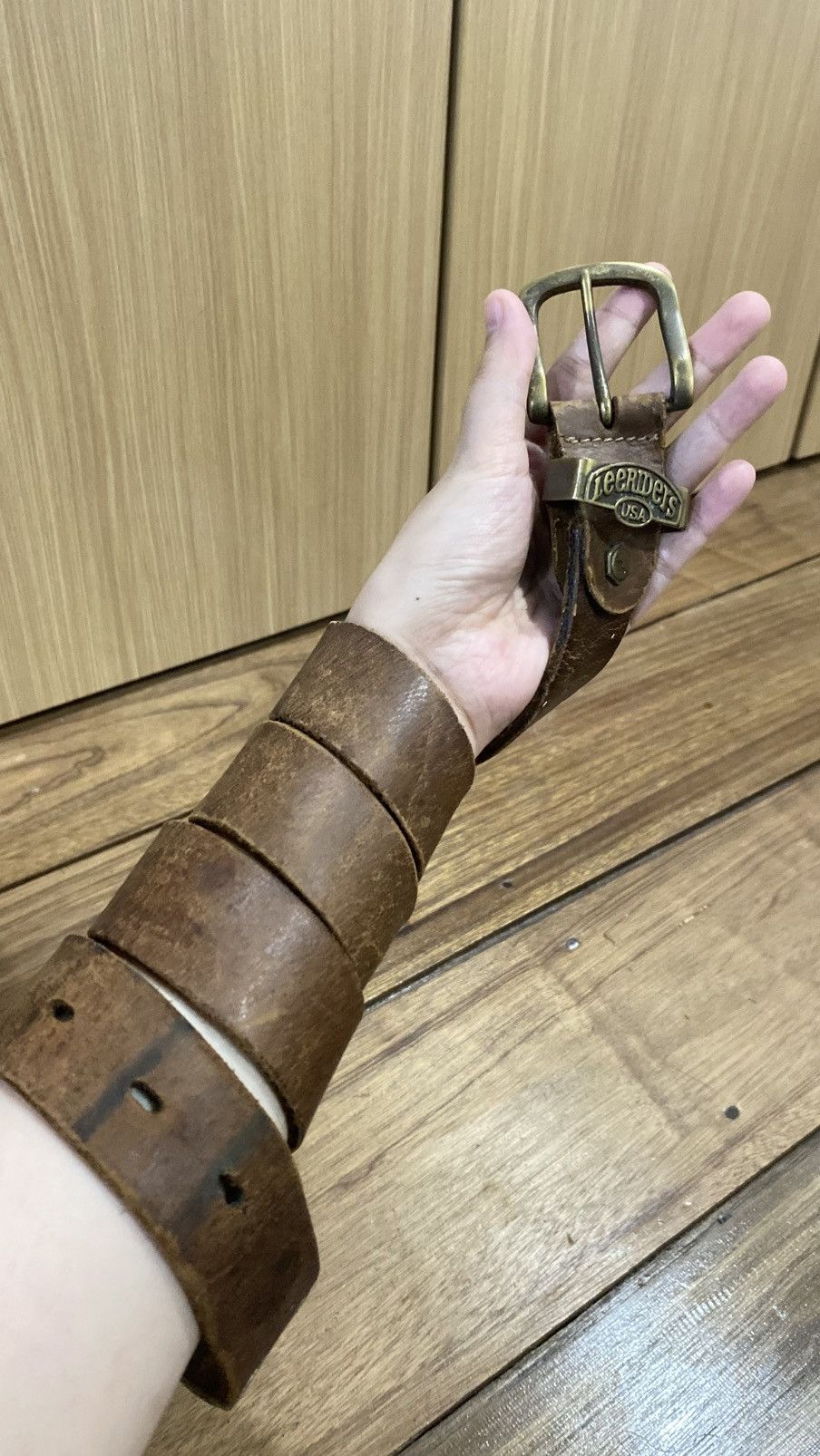 Lee Y2K belt vintage leather lee Size 32 - 1 Thumbnail