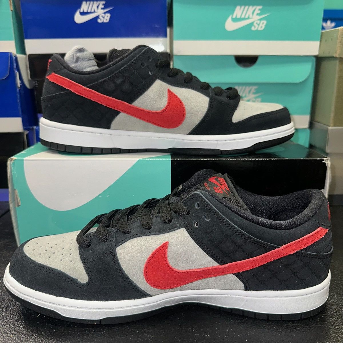 Nike Size 10.5 - Nike SB Dunk Low Premium Primitive 504750-060 Size US 10.5 / EU 43-44 - 2 Thumbnail