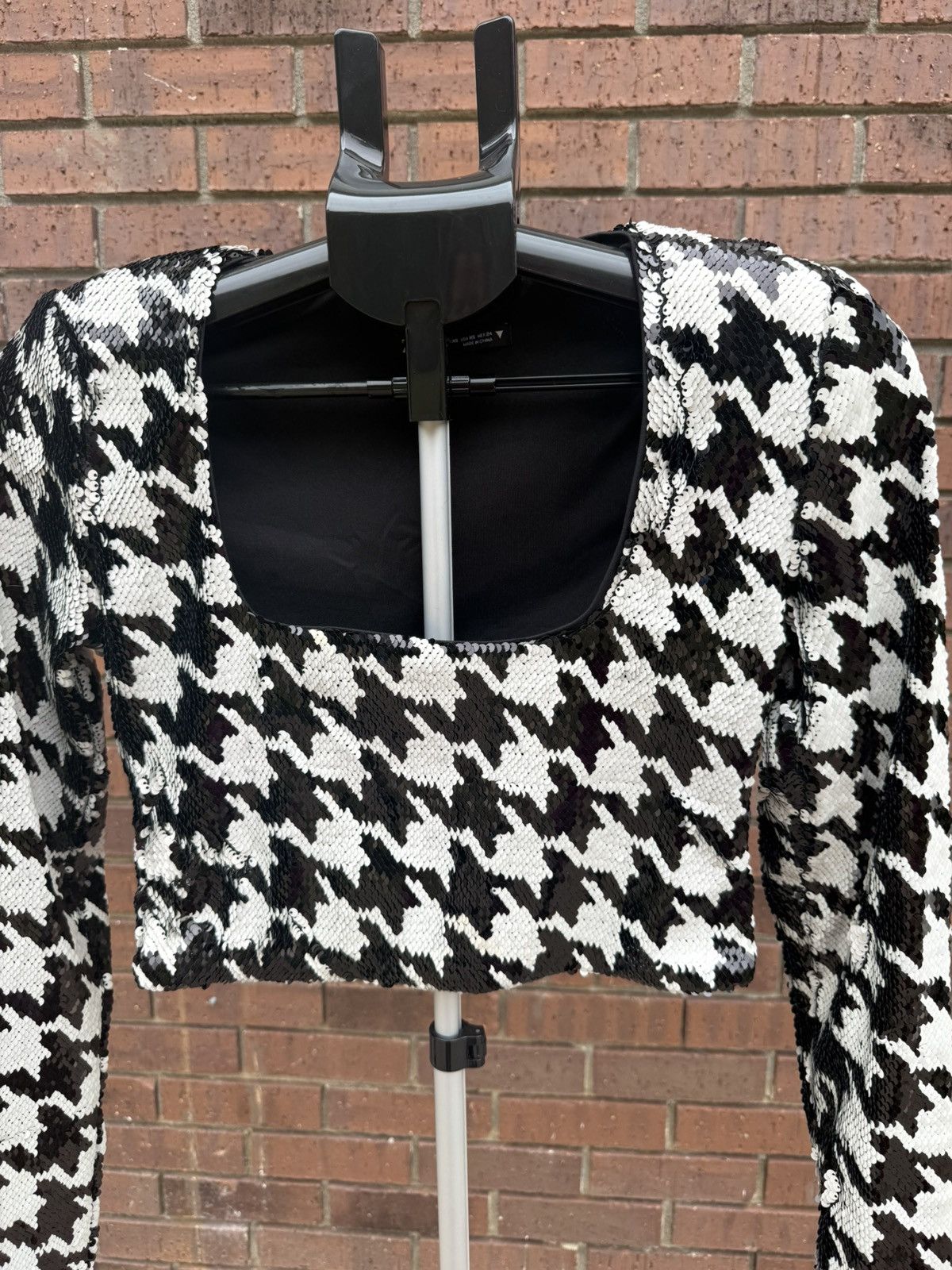 Zara ZARA Black White Sequin Houndstooth Crop Top Long Sleeve Size XS / US 0-2 / IT 36-38 - 4 Thumbnail