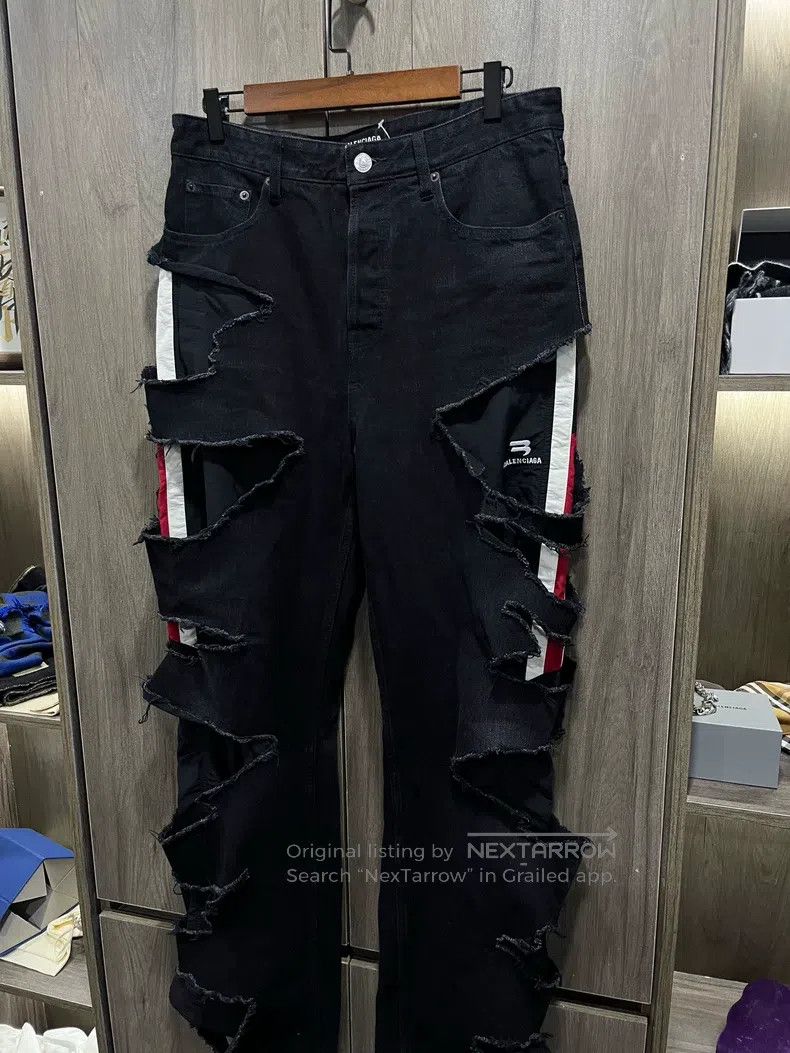 Balenciaga Balenciaga size S Black and red 3B embroidered double-laye Size US 27 - 5 Thumbnail