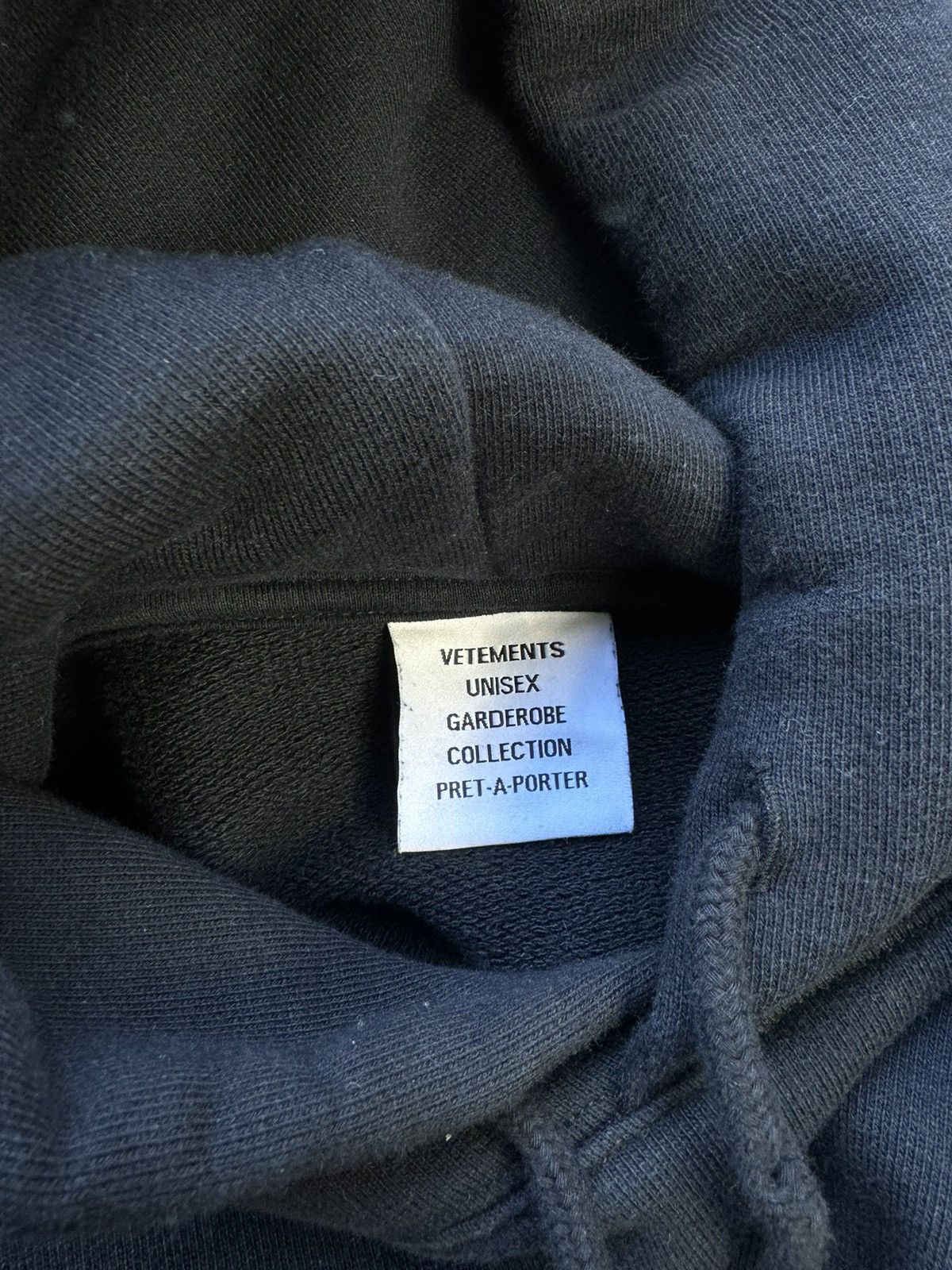Vetements Vetements Paris Logo Black Oversized Hoodie - Medium Size US M / EU 48-50 / 2 - 7 Thumbnail