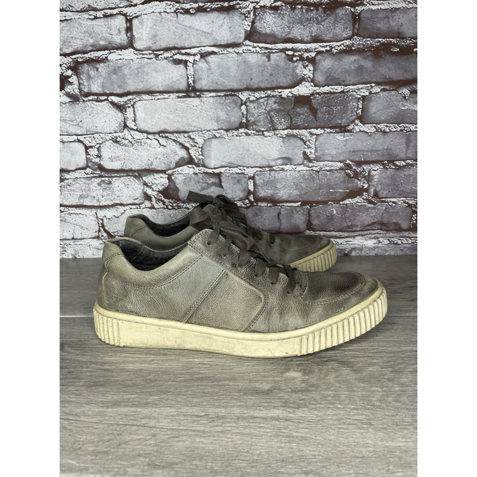 John Varvatos John Varvatos USA Gray Leather Casual Low Top Sneakers Shoes Size US 7.5 / EU 40-41 - 3 Thumbnail