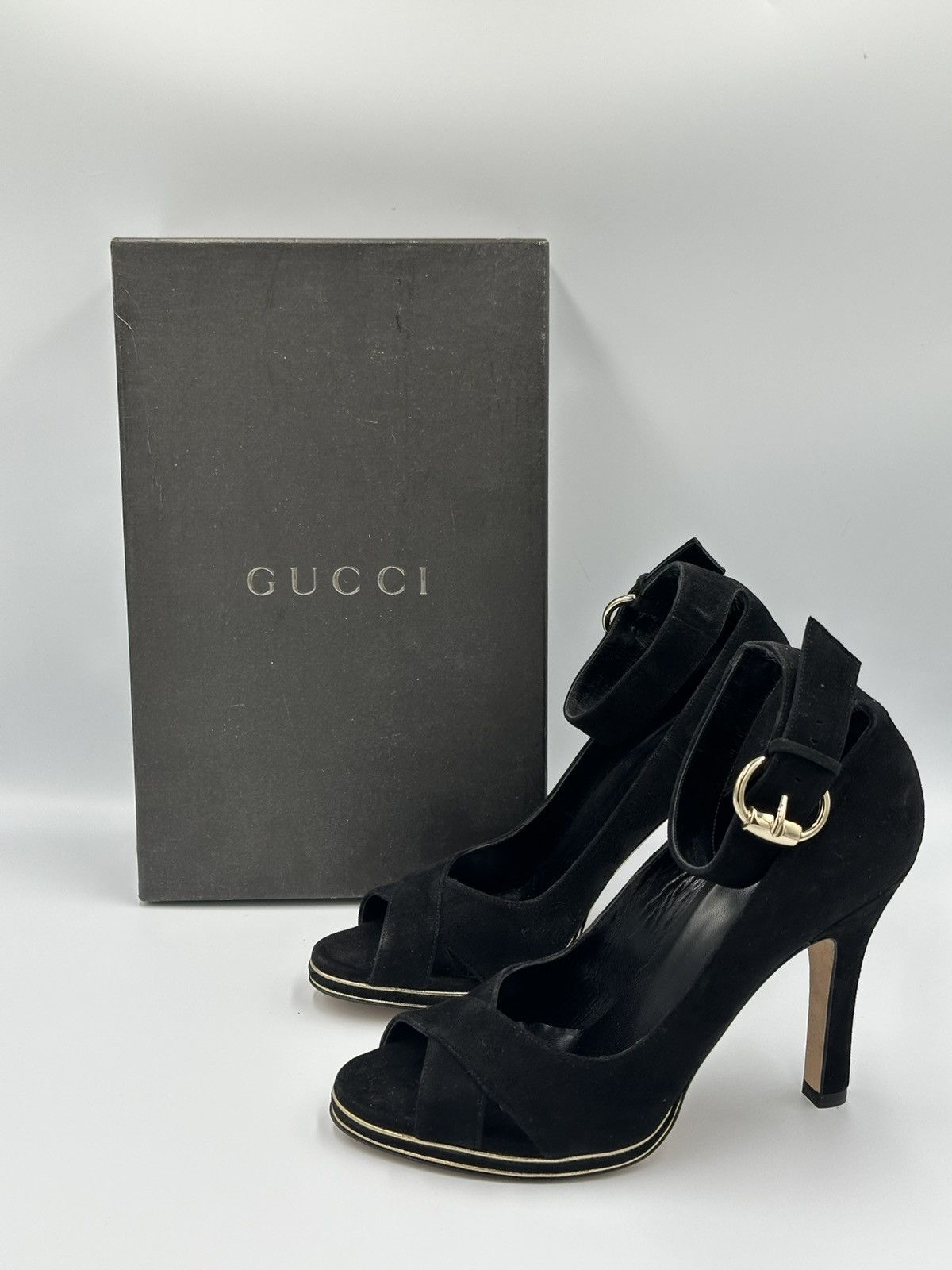 Gucci Gucci classy suede heels with box Size US 7 / IT 37 - 1 Thumbnail