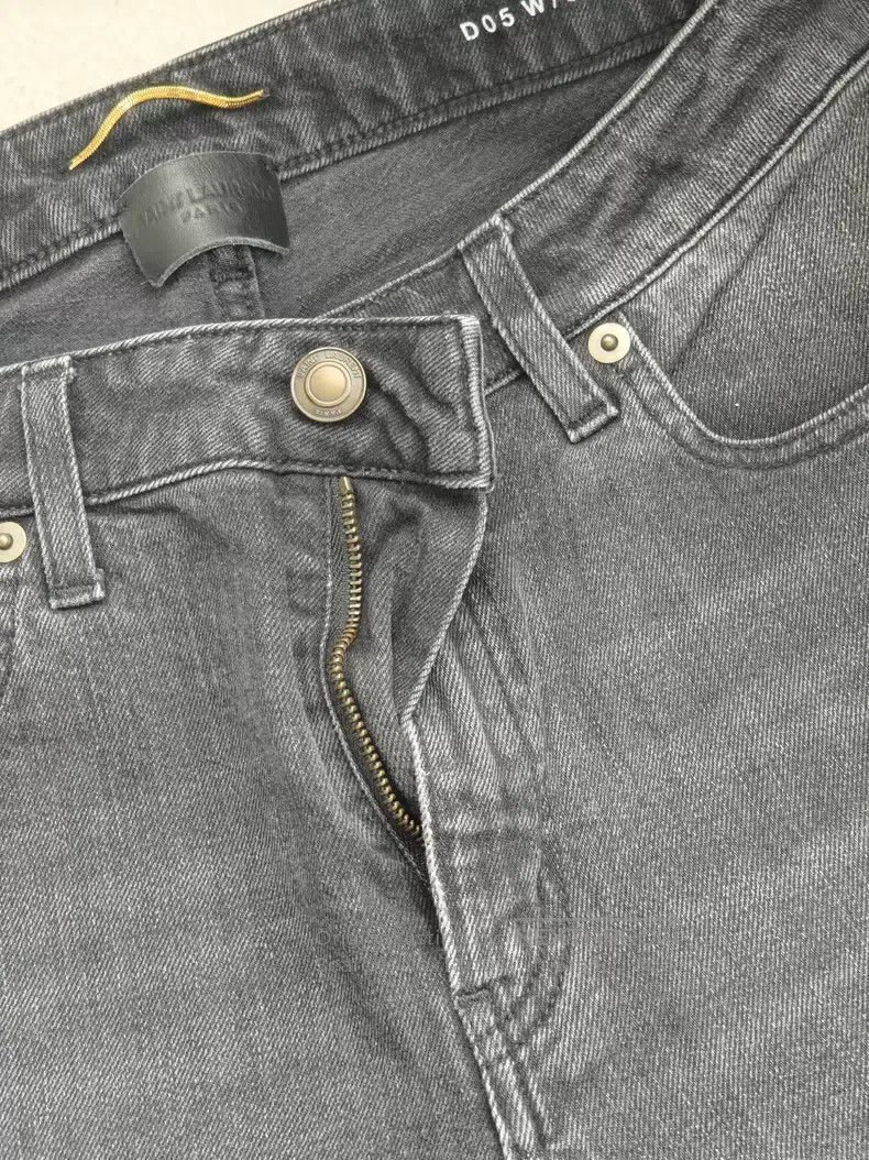Saint Laurent Paris Saint Laurent Paris Denim Pants i Size US 29 - 2 Thumbnail