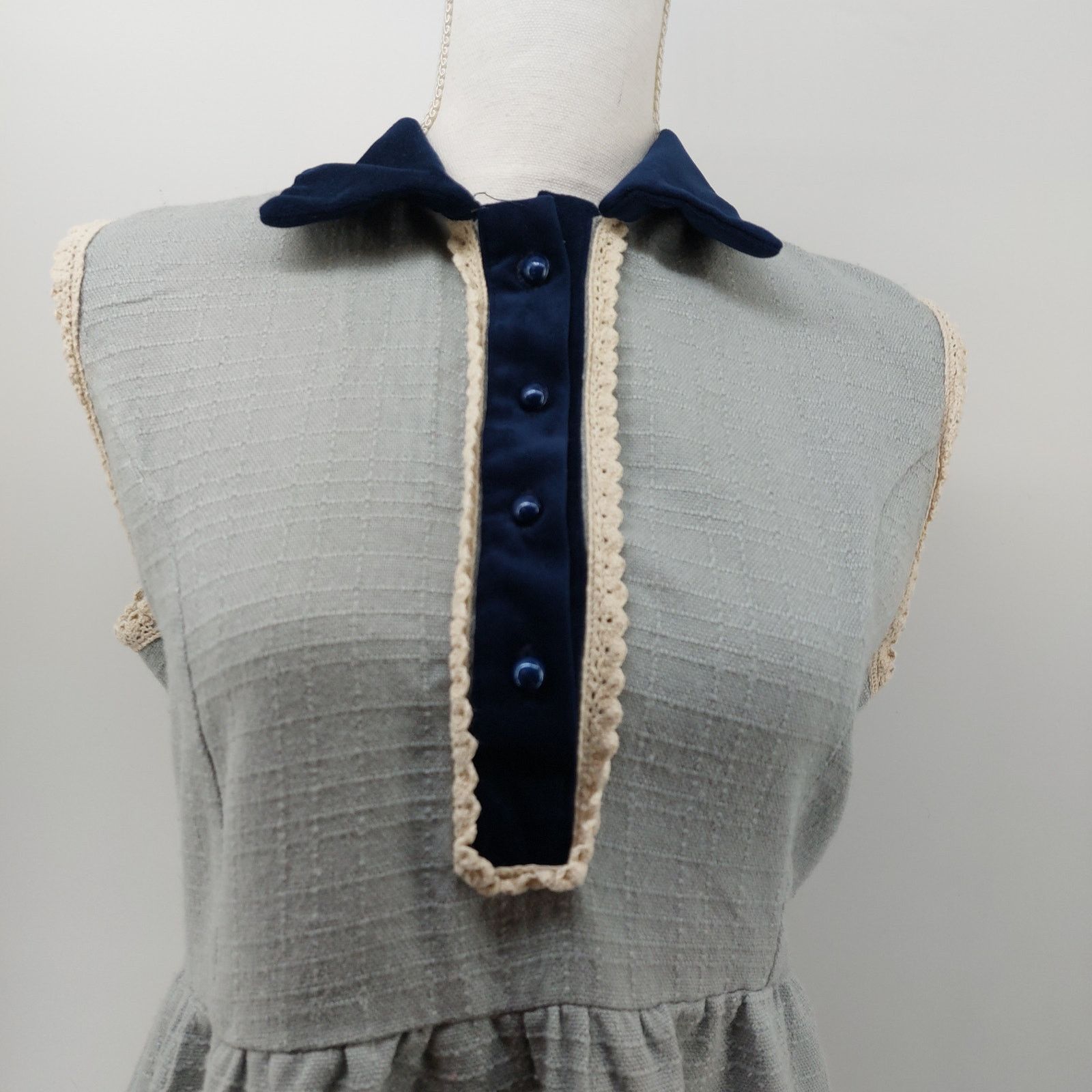 Other Vintage Women's Dress Blue Velvet Modest Cottagecore Sz 40 Size M / US 6-8 / IT 42-44 - 3 Thumbnail