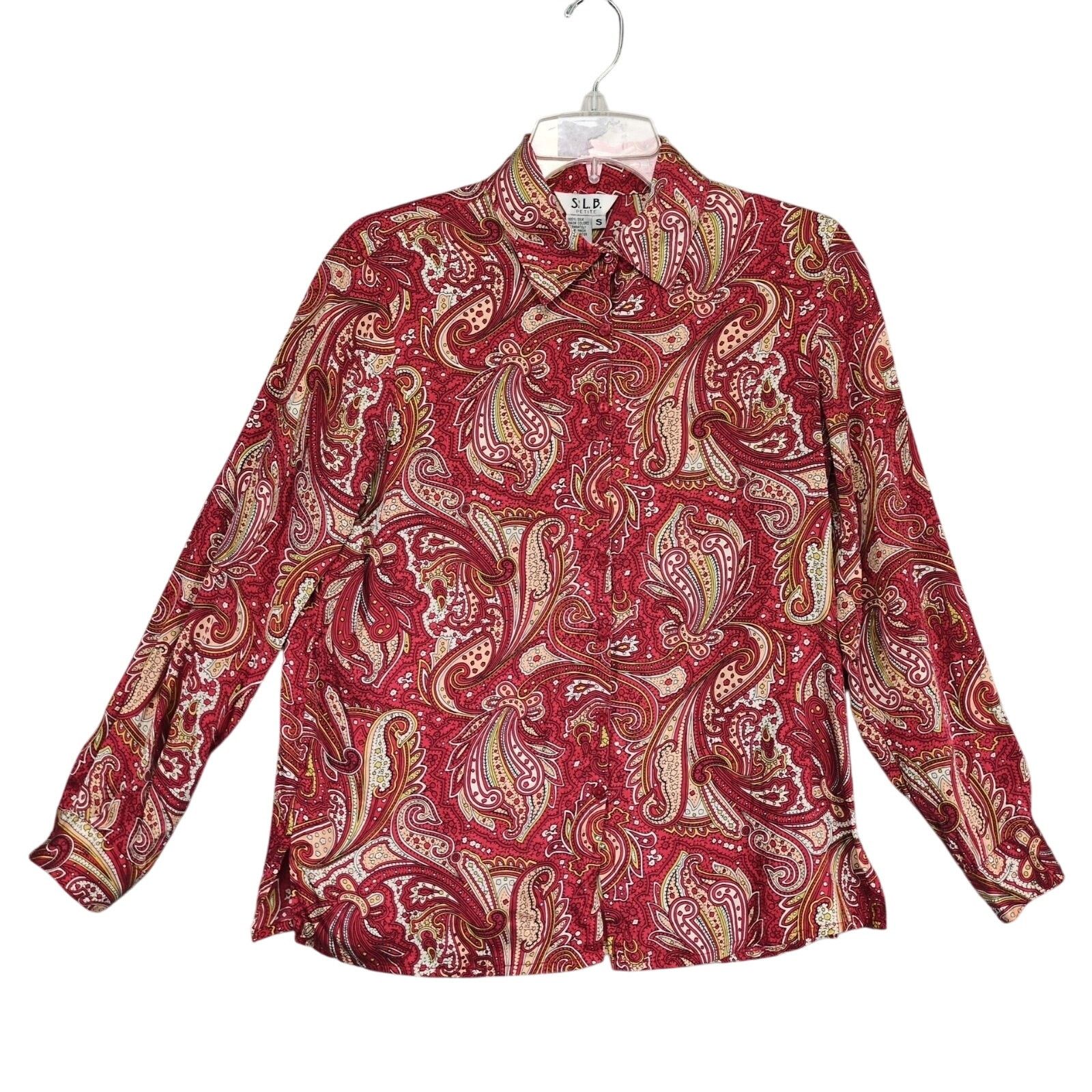 Vintage SLB Women's S Petite 100% Silk Red Paisley Button Up Blouse Size S / US 4 / IT 40 - 1 Thumbnail