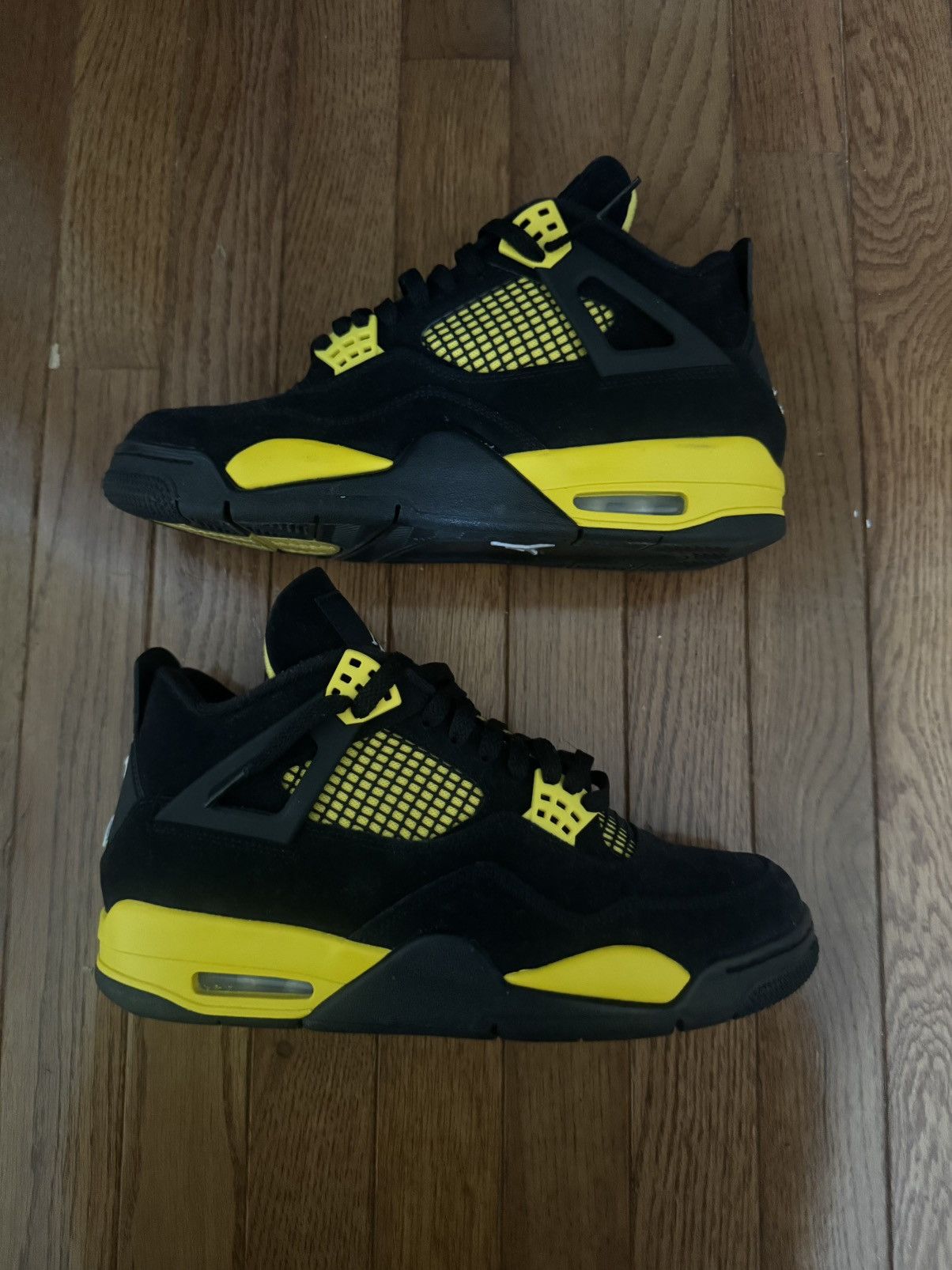 Jordan Brand Air Jordan 4 Retro ‘Thunder’ Size US 9 / EU 42 - 2 Thumbnail