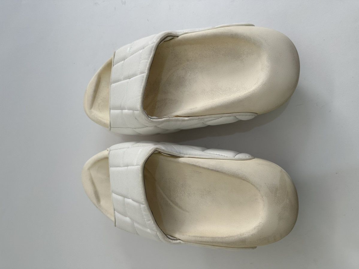 Balmain Balmain White ‘B-IT’ quilted slide Size 42 Size US 9 / EU 42 - 4 Thumbnail