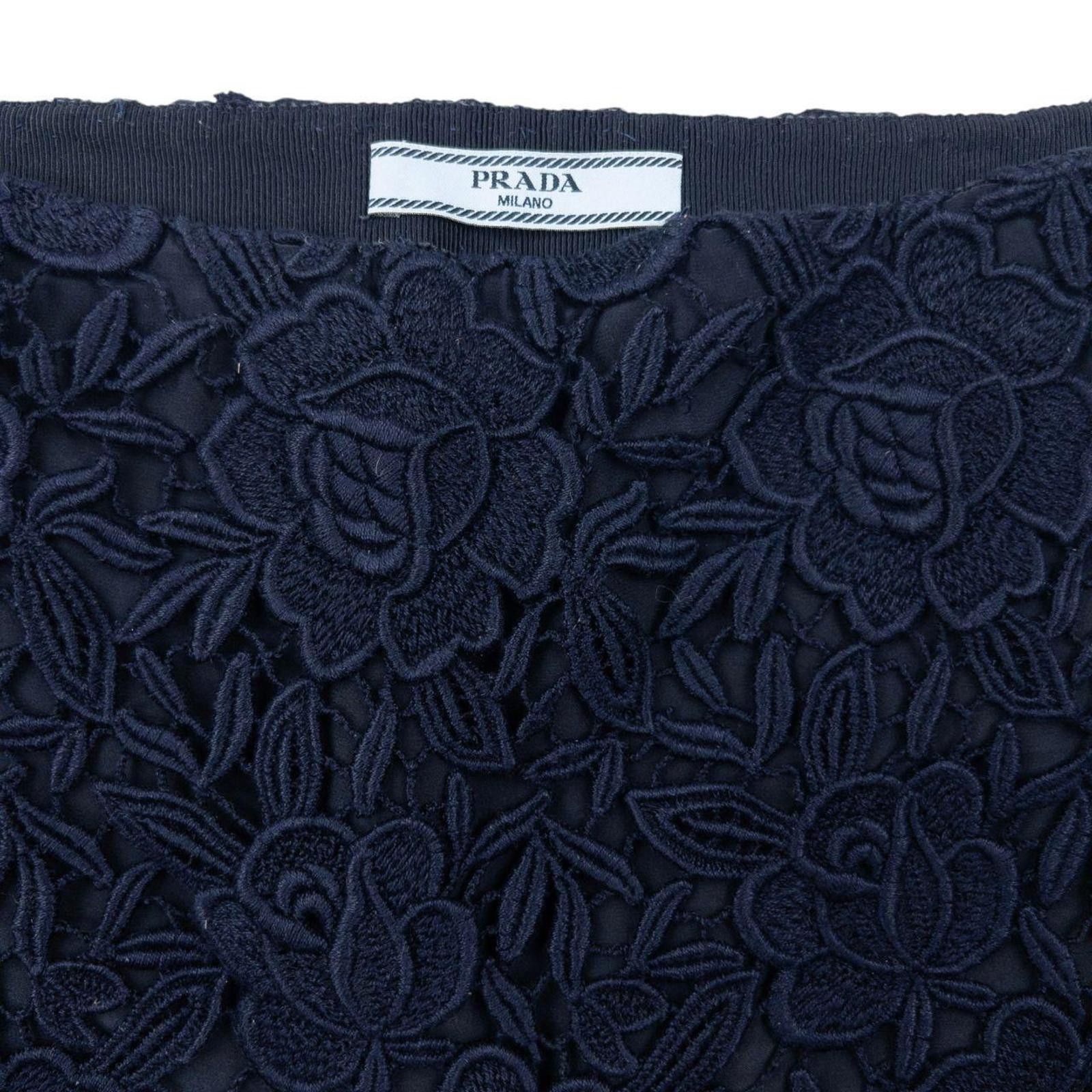 Prada Vintage 2000s Prada Floral Lace Mini Skirt Womens Size W28 Size 28" / US 6 / IT 42 - 3 Thumbnail