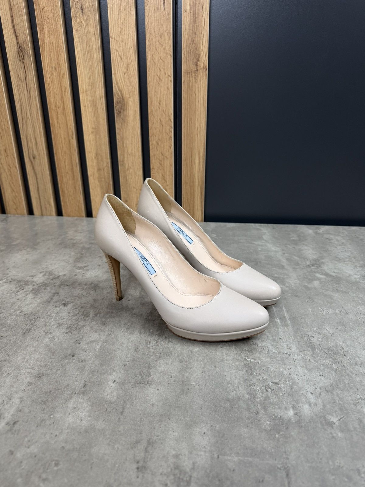 Prada Prada Beige Leather Platform Heels Pumps Size 37 1/2 Size US 7.5 / IT 37.5 - 3 Thumbnail