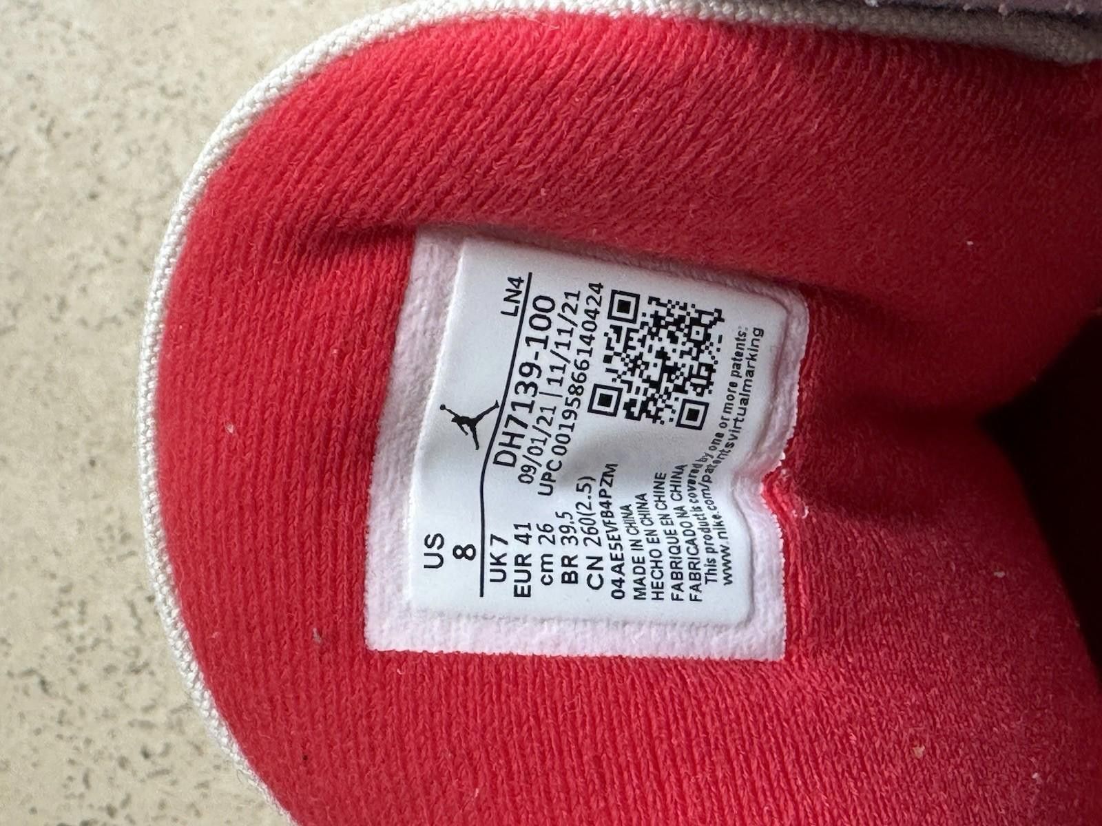 Jordan Brand Air Jordan 3 Retro SE 'Muslin' Size UK 7 GOOD CONDITION Size US 8 / EU 41 - 6 Thumbnail