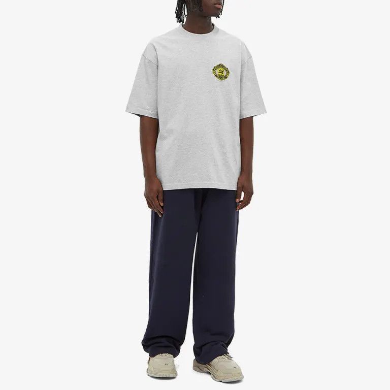 Balenciaga o1mle1024 Crest Logo T-Shirt in Heather Grey Size US L / EU 52-54 / 3 - 4 Thumbnail