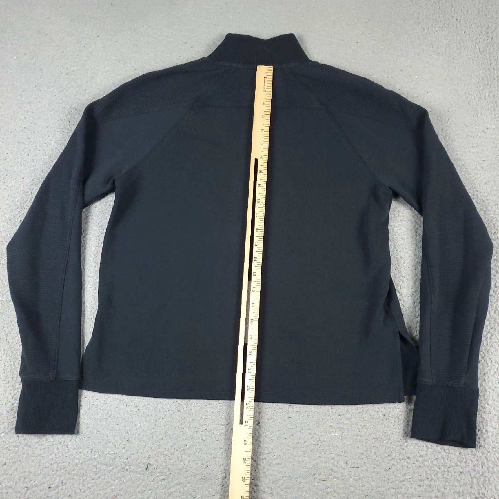 Under Armour Under Armour Hooded Sweatshirt Women Medium Black Pullover Activewear Size M / US 6-8 / IT 42-44 - 5 Thumbnail
