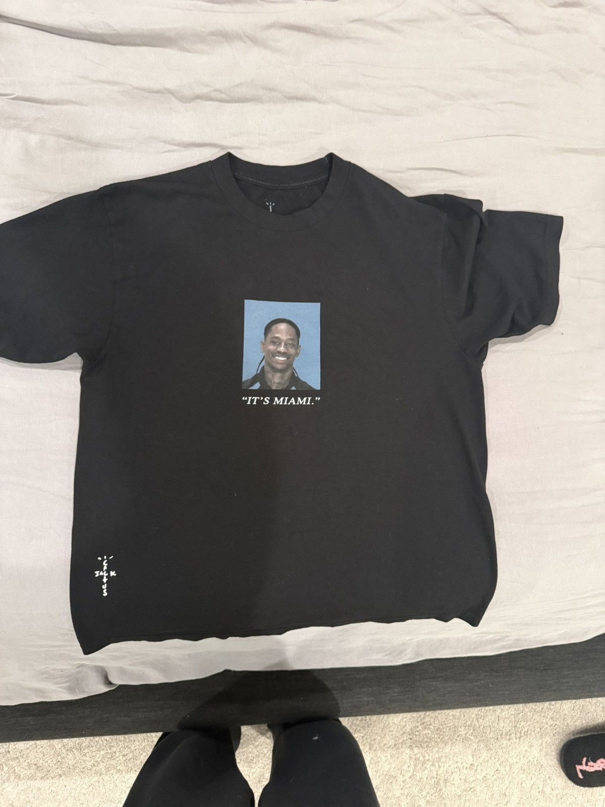Travis Scott Travis Scott Its Miami tee Size US L / EU 52-54 / 3 - 1 Thumbnail