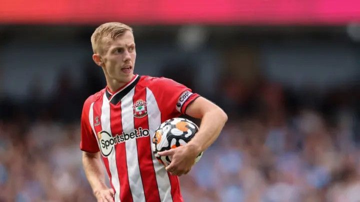 Hummel SOUTHAMPTON 2021/2022 FOOTBALL HOME JERSEY #8 WARD-PROWSE Size US S / EU 44-46 / 1 - 10 Thumbnail