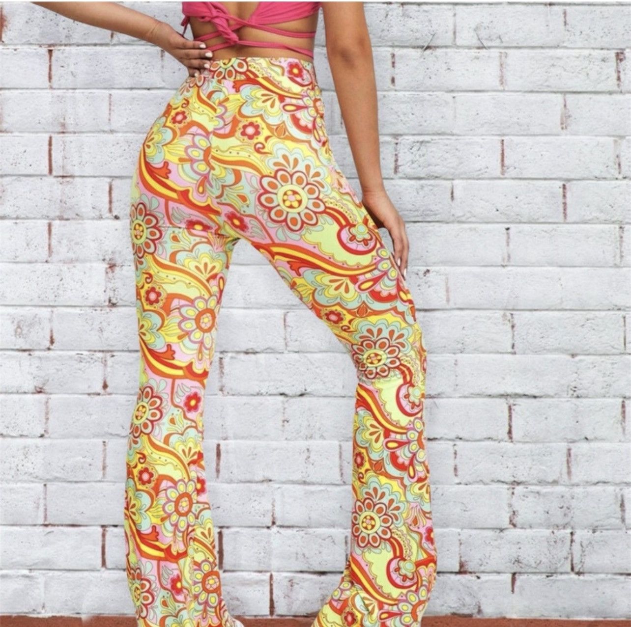 Shein Floral Print Flare Leg Pants Size 27" / US 4 / IT 40 - 1 Thumbnail