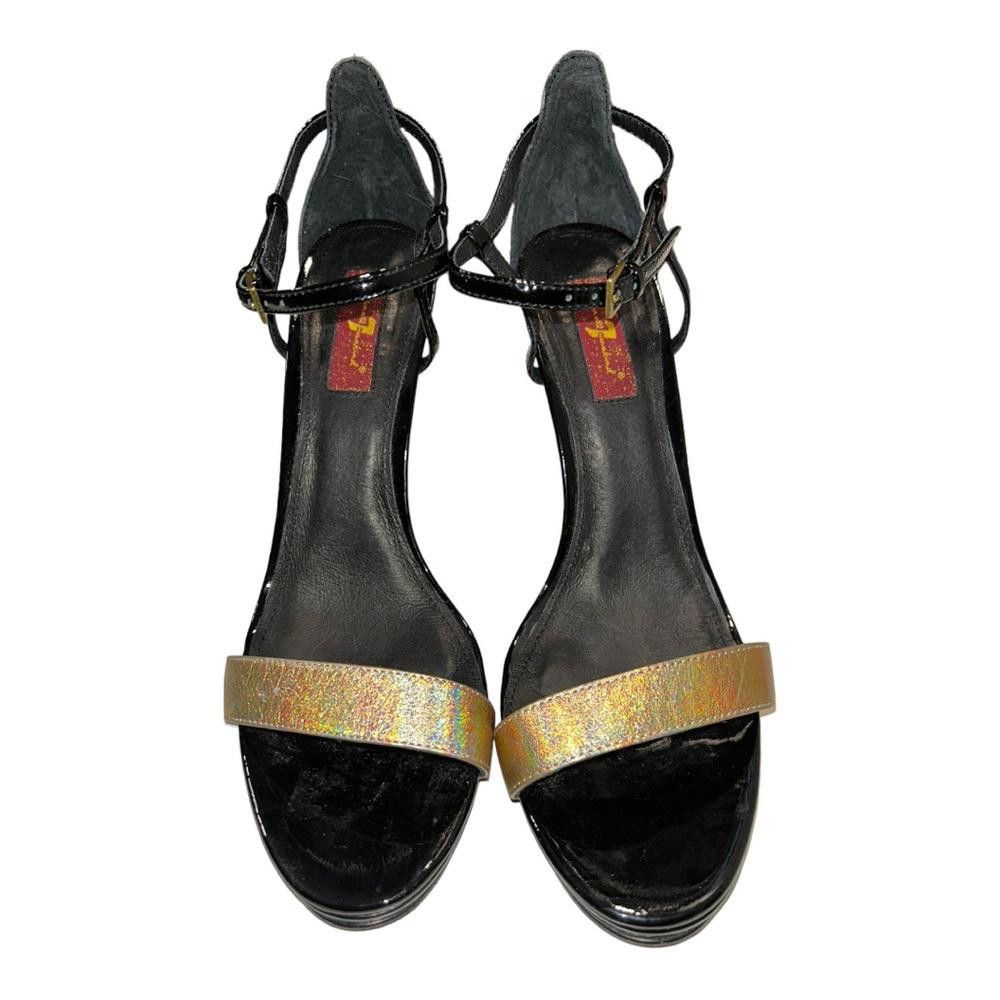 7 For All Mankind 7 For All Mankind l Patent Leather & Gold Heels Size 10 Size US 10 / IT 40 - 3 Thumbnail